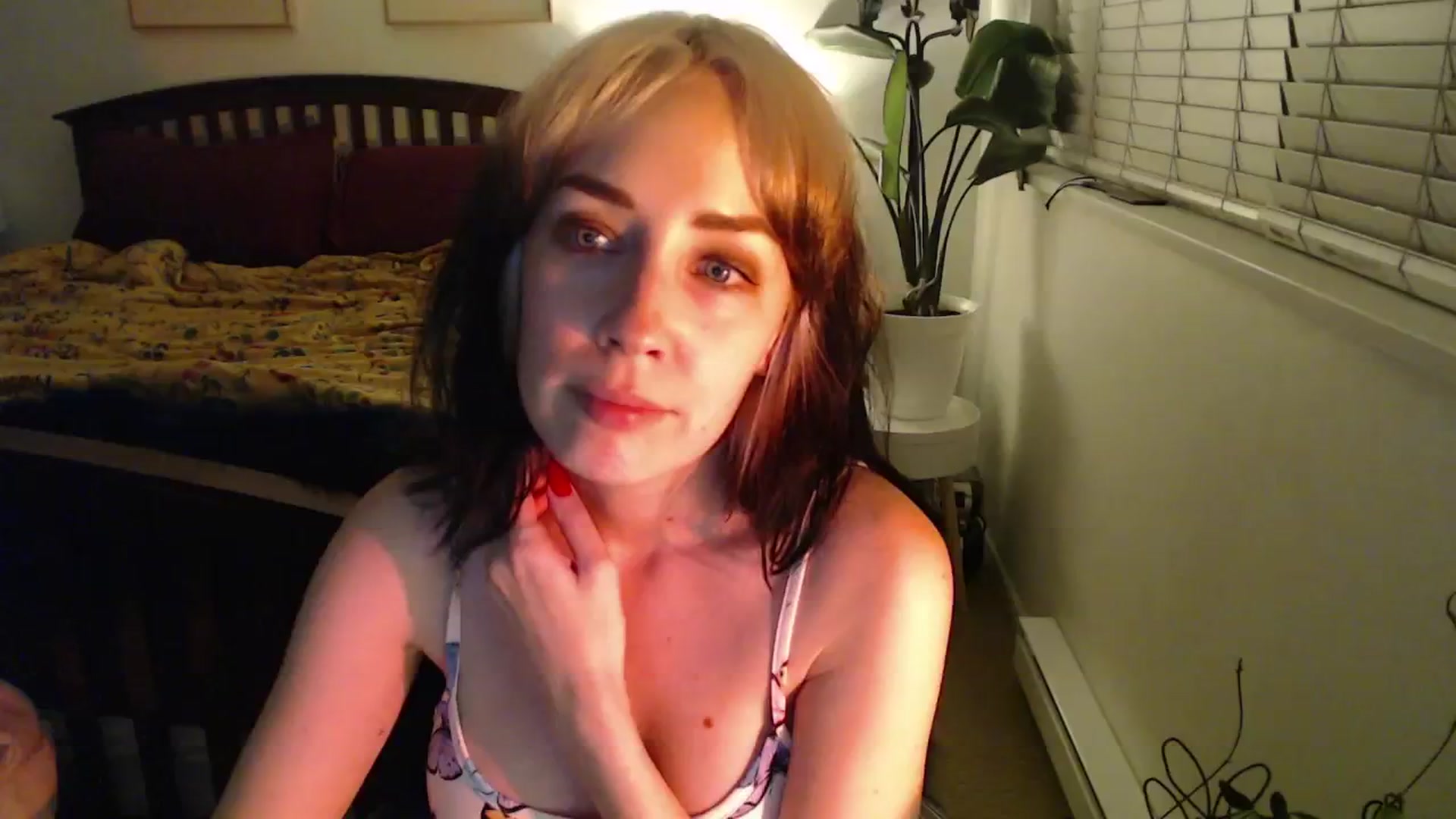 Gallery image thumbnail from NahlaHoney's myfreecams stream on, 11/06/2024, 05:02 image 17 of 20