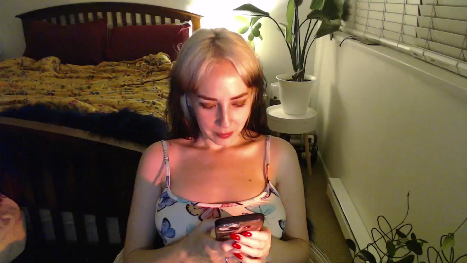 Gallery image thumbnail from NahlaHoney's myfreecams stream on, 11/06/2024, 06:01 image 19 of 20