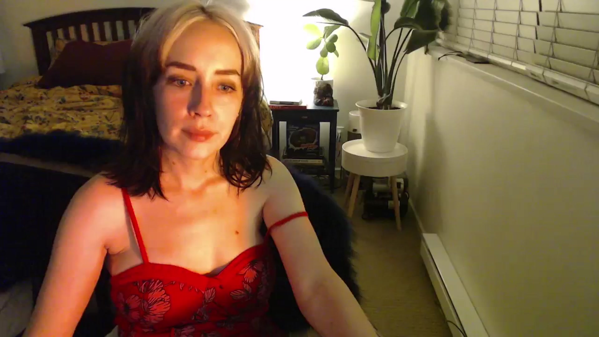 Gallery image thumbnail from NahlaHoney's myfreecams stream on, 11/12/2024, 06:00 image 6 of 20