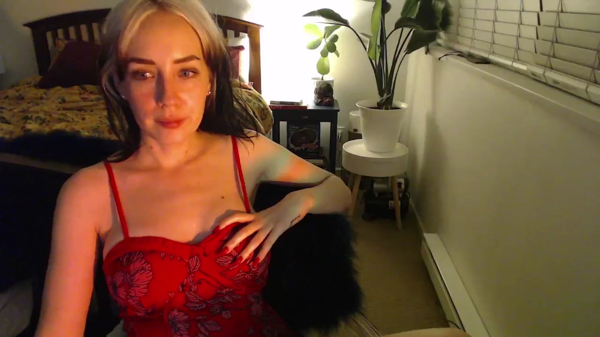 Gallery image thumbnail from NahlaHoney's myfreecams stream on, 11/12/2024, 06:00 image 5 of 20