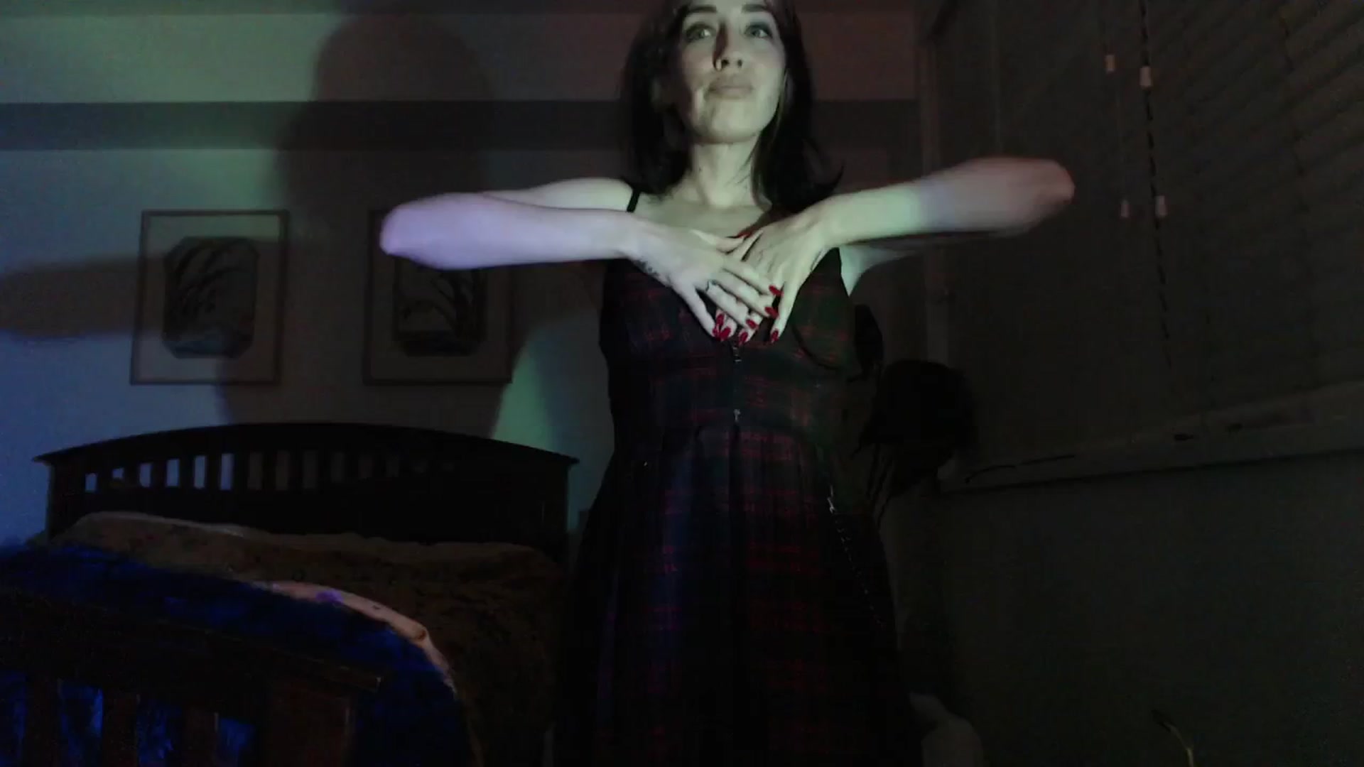 Gallery image thumbnail from NahlaHoney's myfreecams stream on, 11/13/2024, 05:25 image 20 of 20