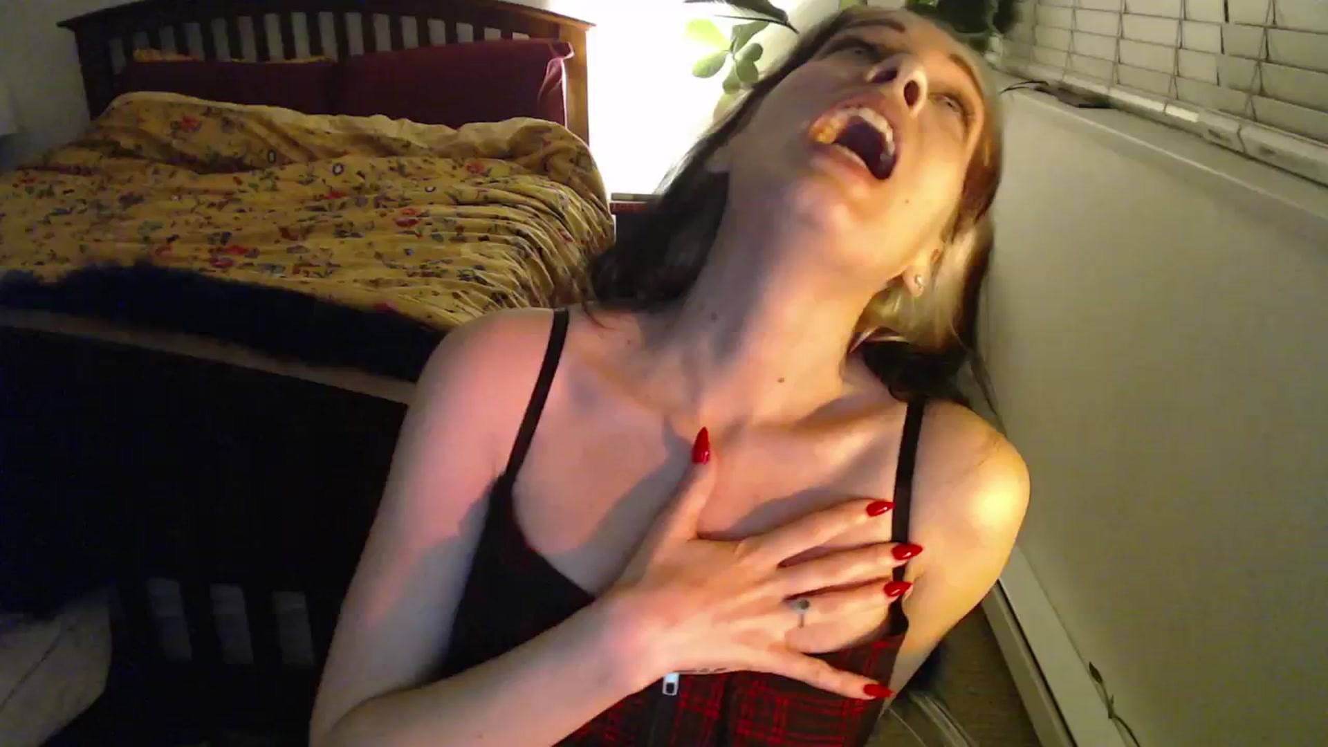 Gallery image thumbnail from NahlaHoney's myfreecams stream on, 11/13/2024, 05:25 image 14 of 20
