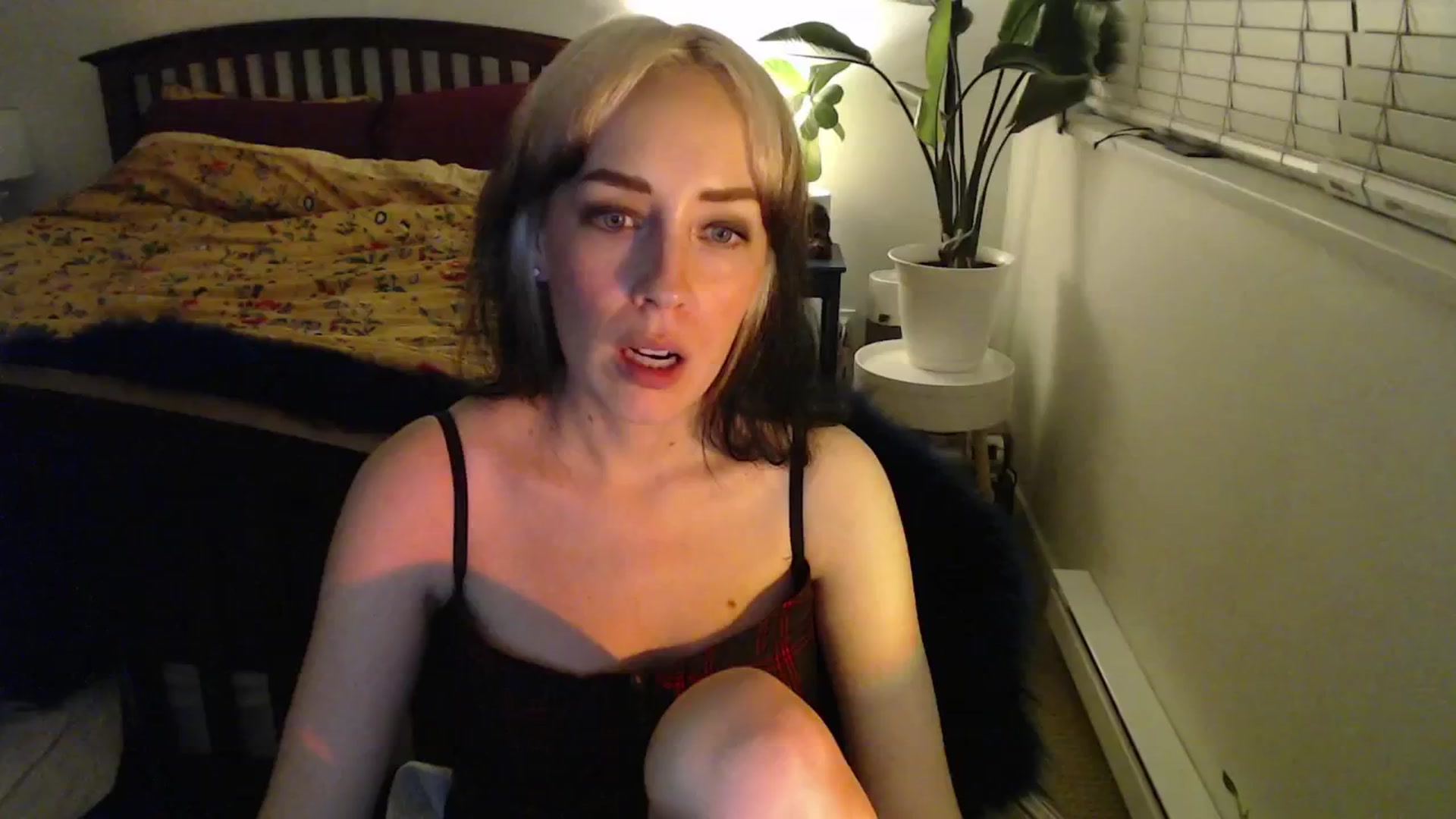 Gallery image thumbnail from NahlaHoney's myfreecams stream on, 11/13/2024, 05:25 image 2 of 20