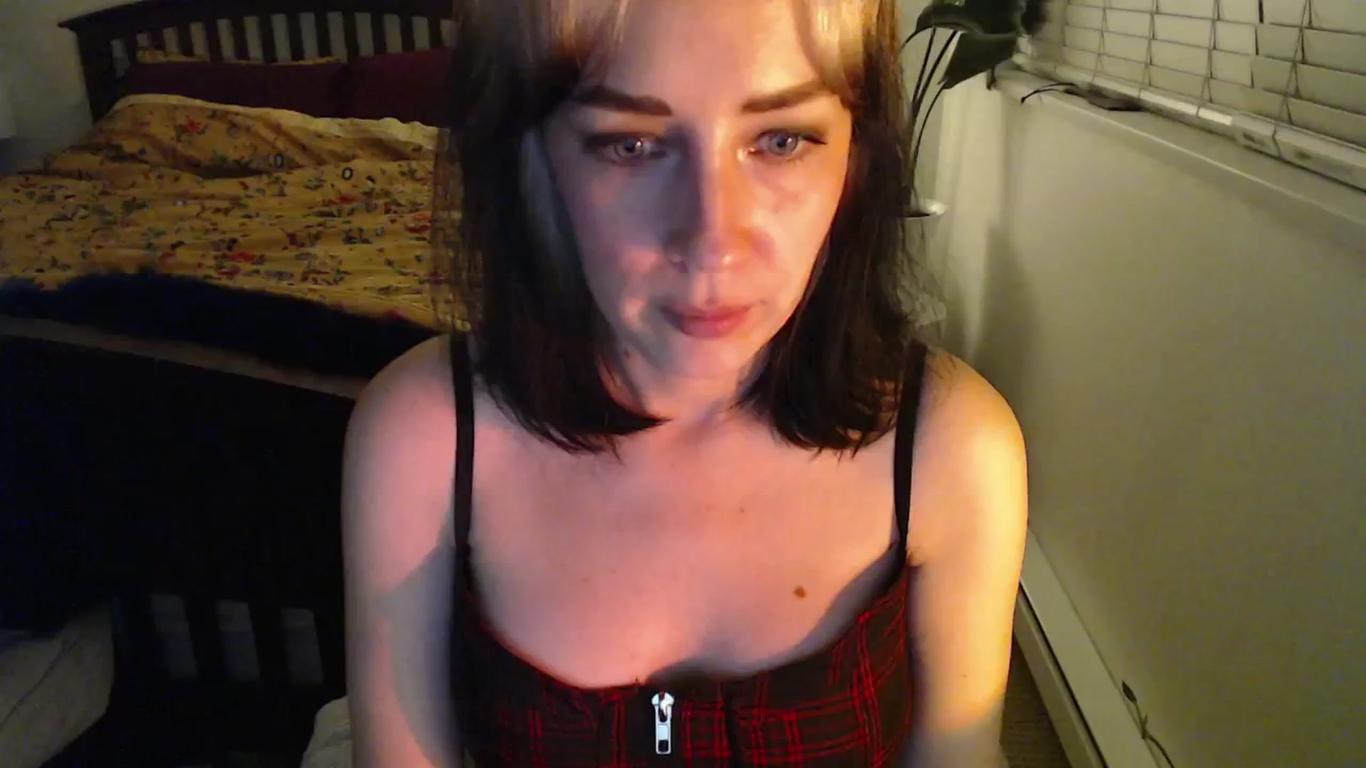 Gallery image thumbnail from NahlaHoney's myfreecams stream on, 11/13/2024, 05:25 image 6 of 20