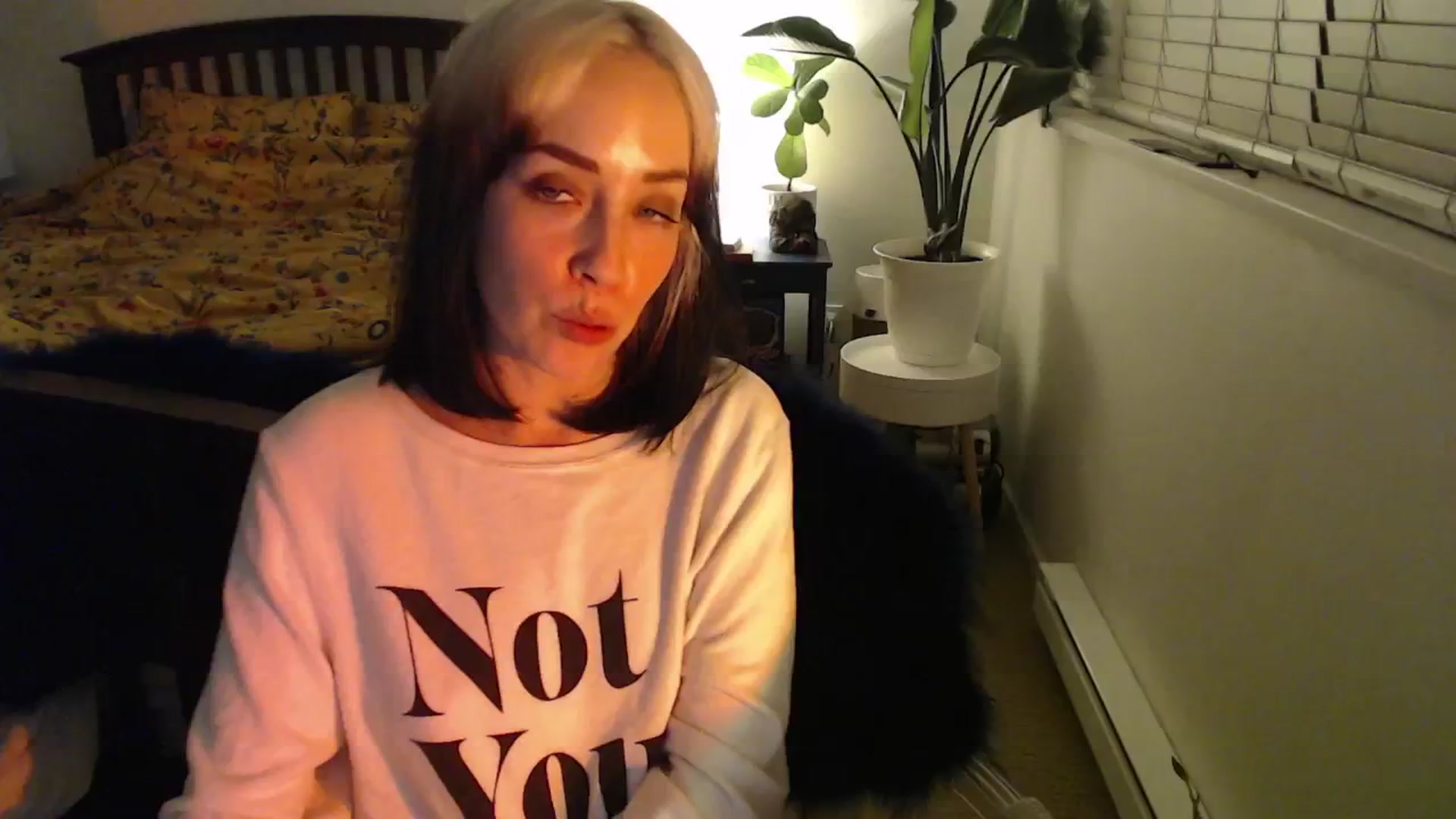 Gallery image thumbnail from NahlaHoney's myfreecams stream on, 11/14/2024, 04:01 image 13 of 20