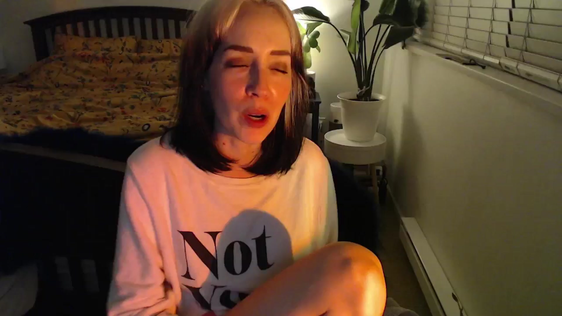 Gallery image thumbnail from NahlaHoney's myfreecams stream on, 11/14/2024, 04:01 image 4 of 20