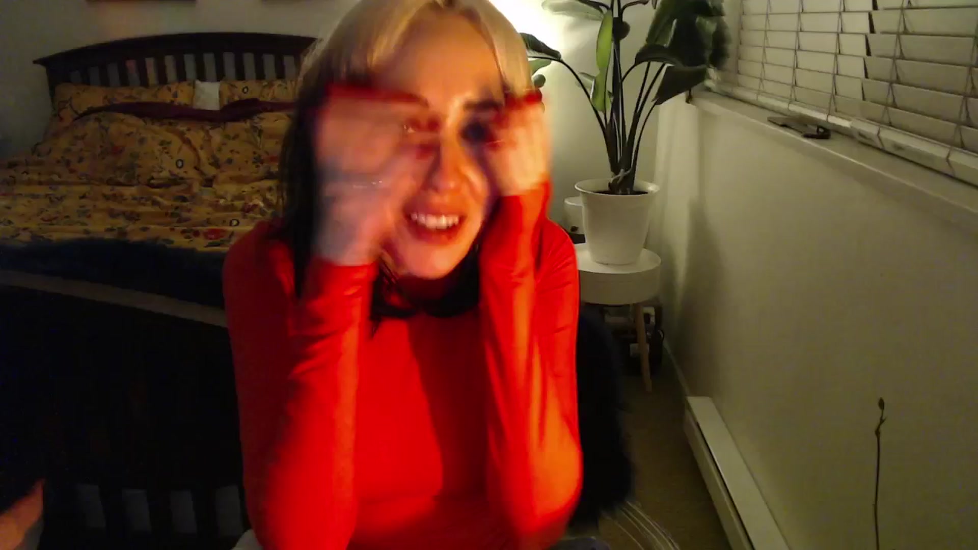 Gallery image thumbnail from NahlaHoney's myfreecams stream on, 11/18/2024, 03:58 image 10 of 20