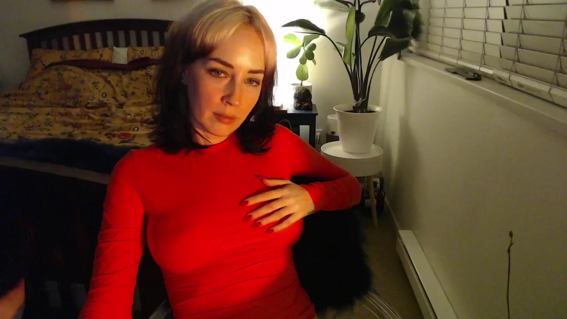 Gallery image thumbnail from NahlaHoney's myfreecams stream on, 11/18/2024, 03:58 image 7 of 20