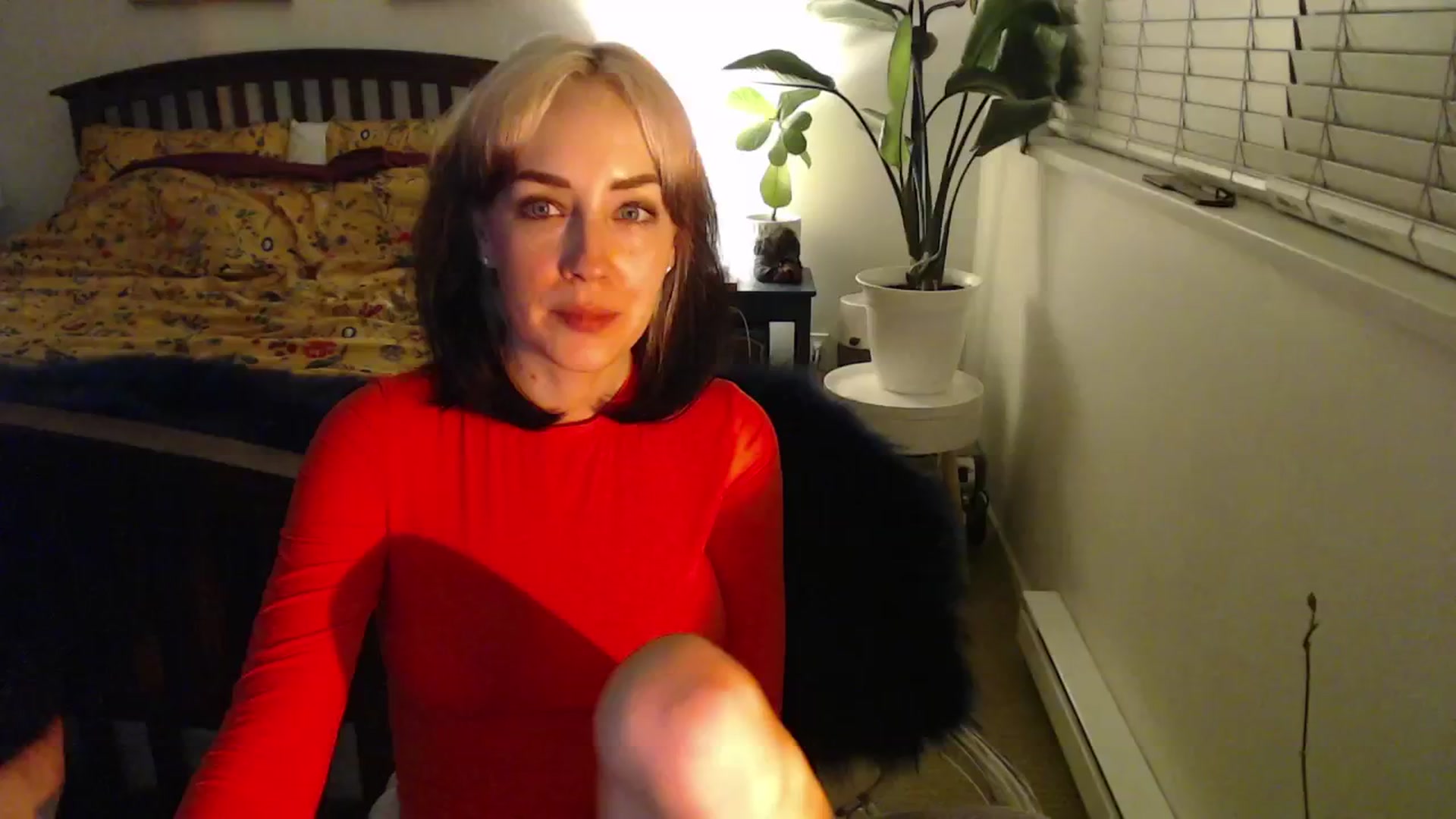 Gallery image thumbnail from NahlaHoney's myfreecams stream on, 11/18/2024, 03:58 image 4 of 20
