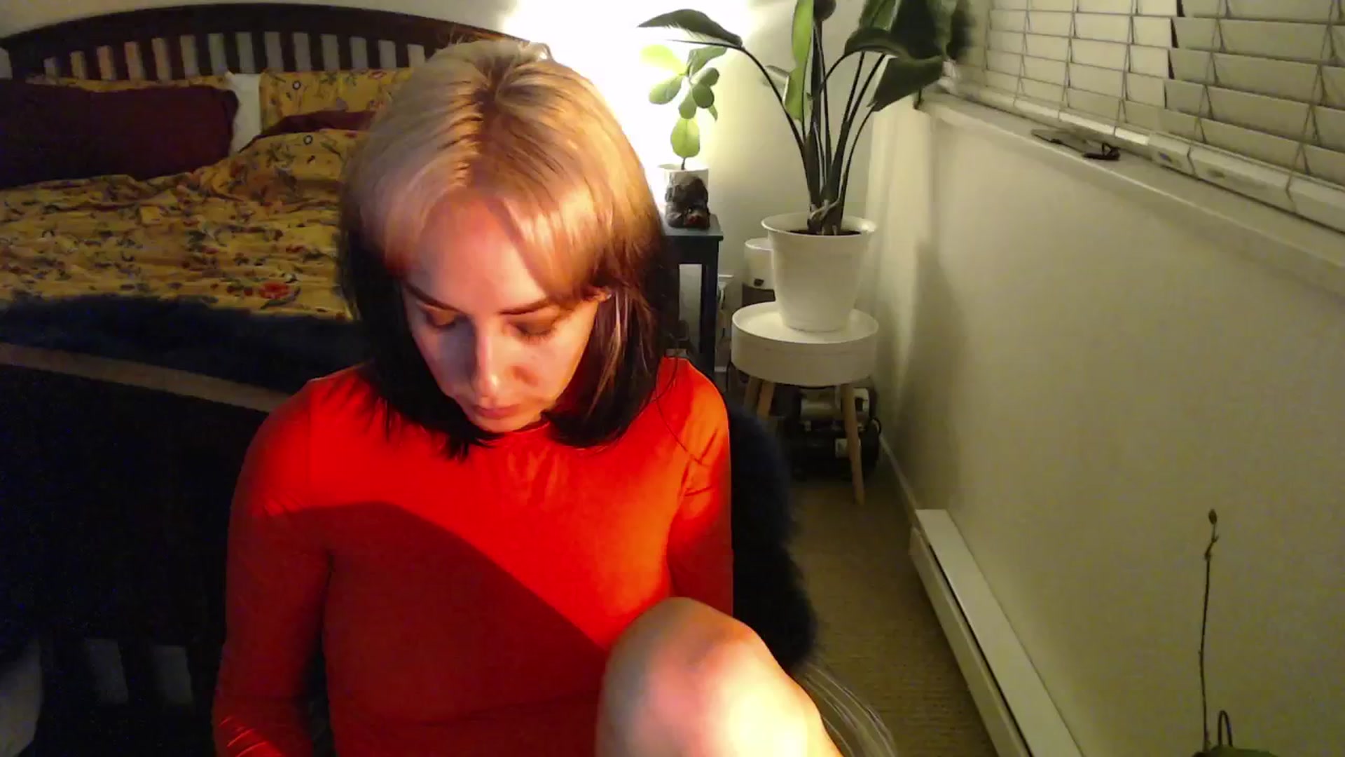 Gallery image thumbnail from NahlaHoney's myfreecams stream on, 11/18/2024, 06:03 image 12 of 20