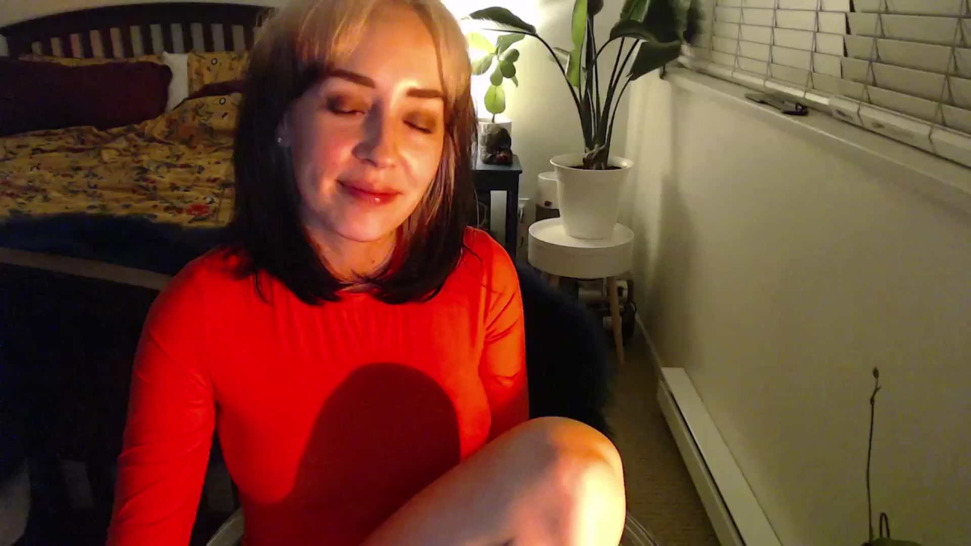 Gallery image thumbnail from NahlaHoney's myfreecams stream on, 11/18/2024, 06:03 image 9 of 20