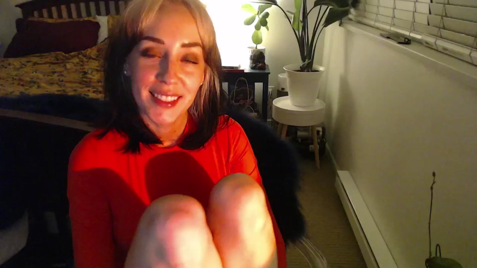 Gallery image thumbnail from NahlaHoney's myfreecams stream on, 11/18/2024, 06:03 image 8 of 20