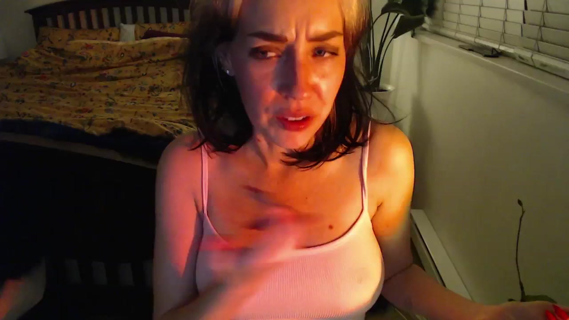 Gallery image thumbnail from NahlaHoney's myfreecams stream on, 11/19/2024, 04:57 image 6 of 20
