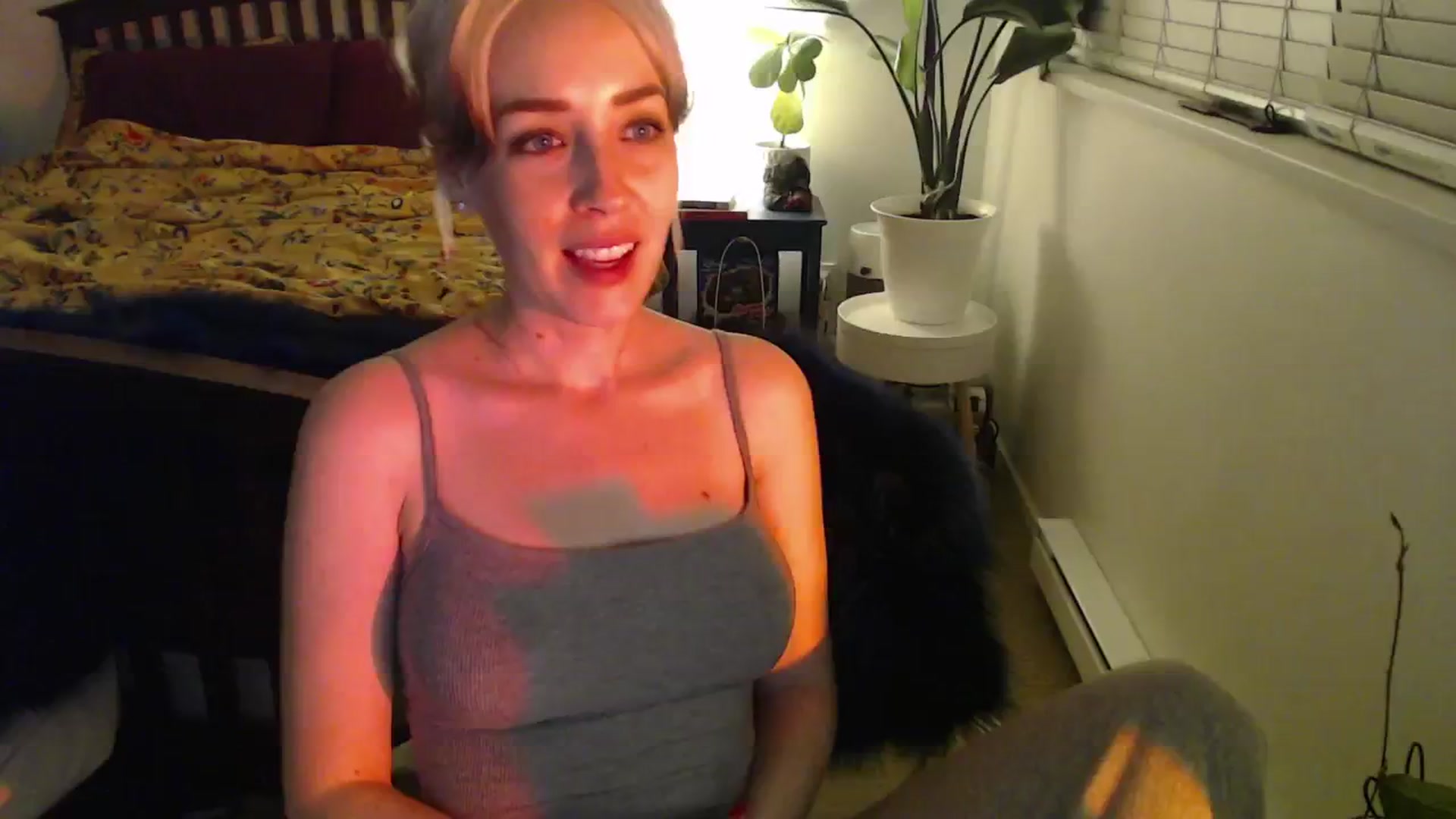 Gallery image thumbnail from NahlaHoney's myfreecams stream on, 11/22/2024, 04:16 image 1 of 20