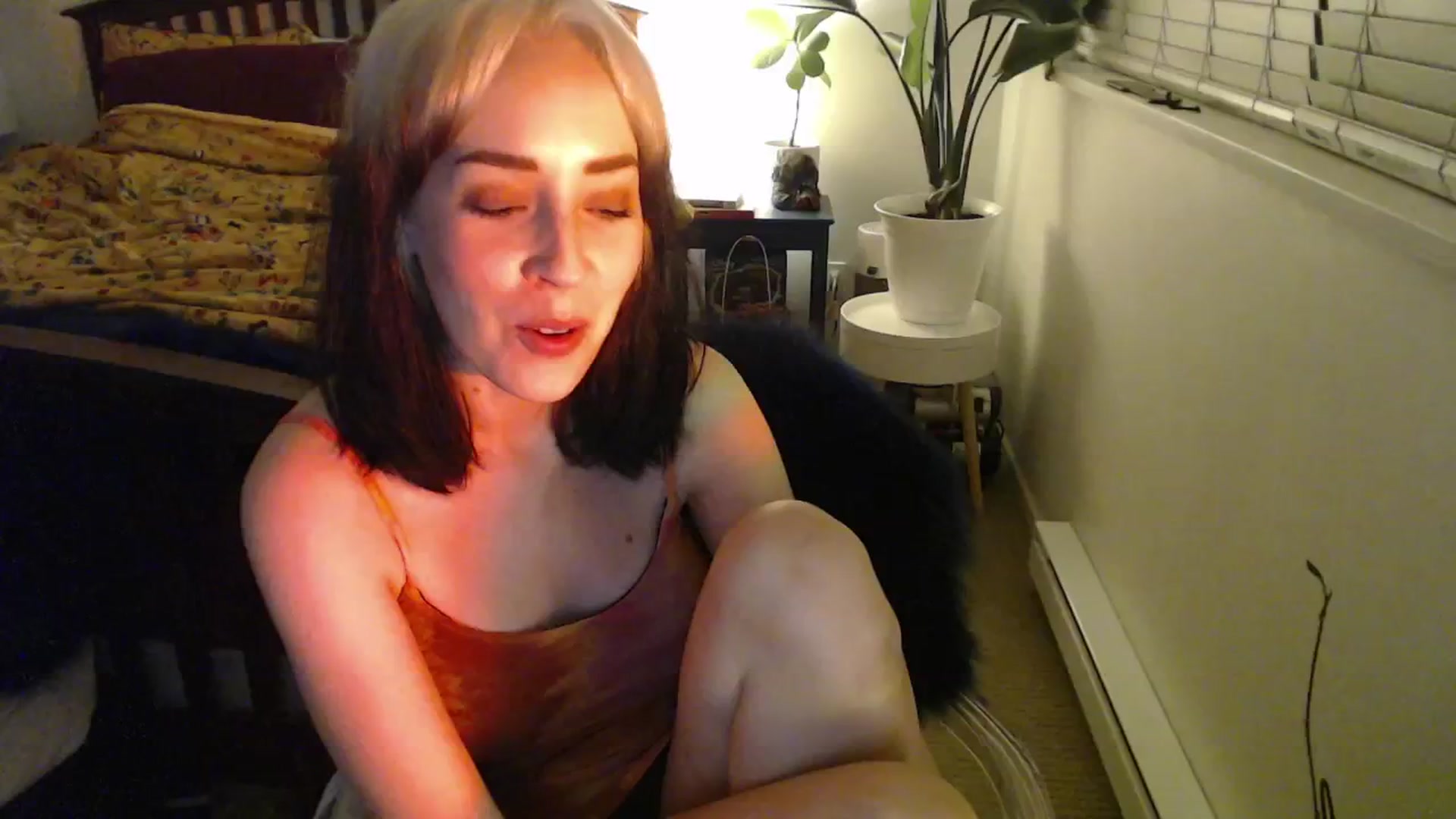 Gallery image thumbnail from NahlaHoney's myfreecams stream on, 11/23/2024, 04:16 image 8 of 20