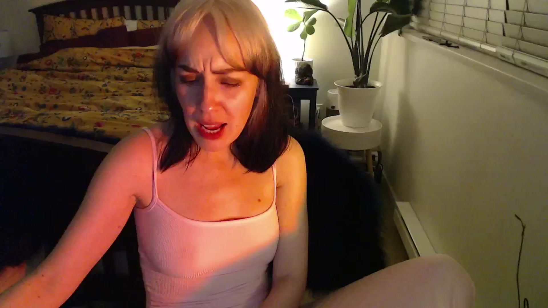 Gallery image thumbnail from NahlaHoney's myfreecams stream on, 11/26/2024, 04:54 image 16 of 20