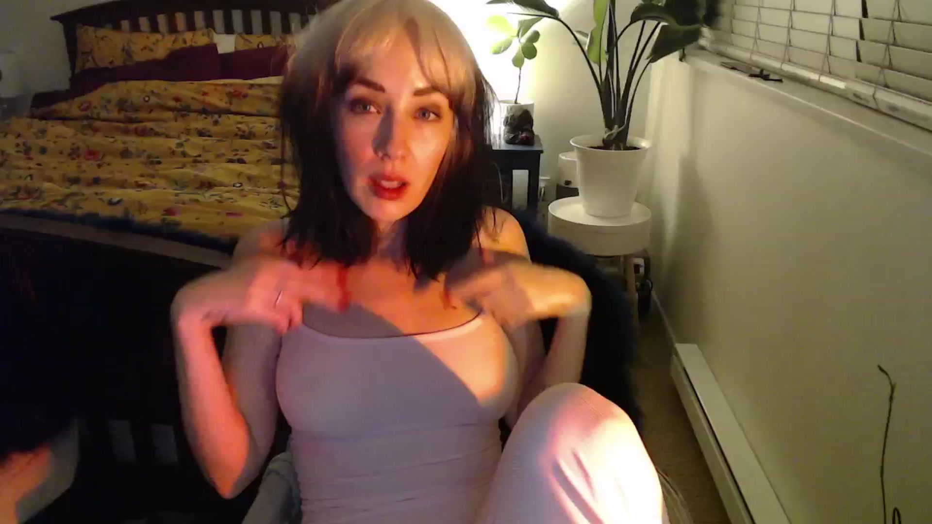 Gallery image thumbnail from NahlaHoney's myfreecams stream on, 11/26/2024, 04:54 image 1 of 20