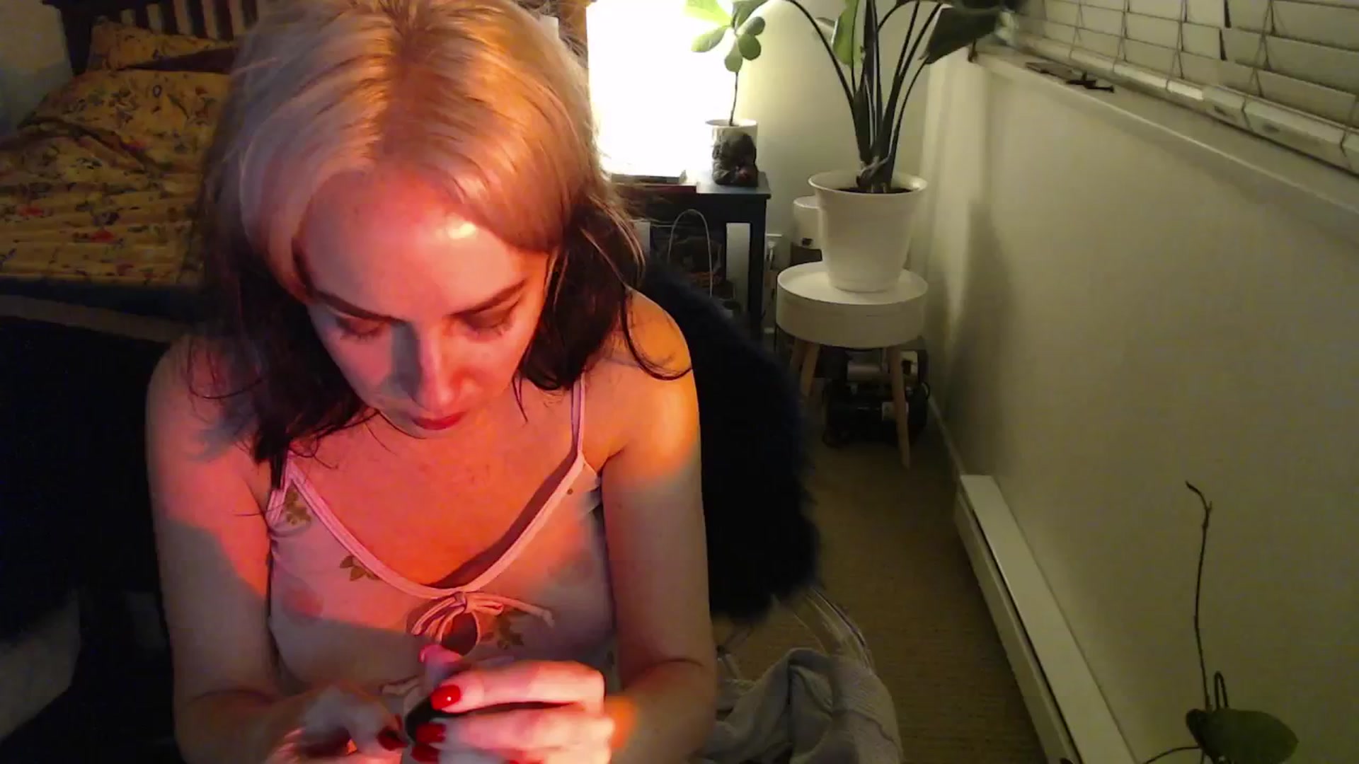 Gallery image thumbnail from NahlaHoney's myfreecams stream on, 11/27/2024, 04:06 image 6 of 20