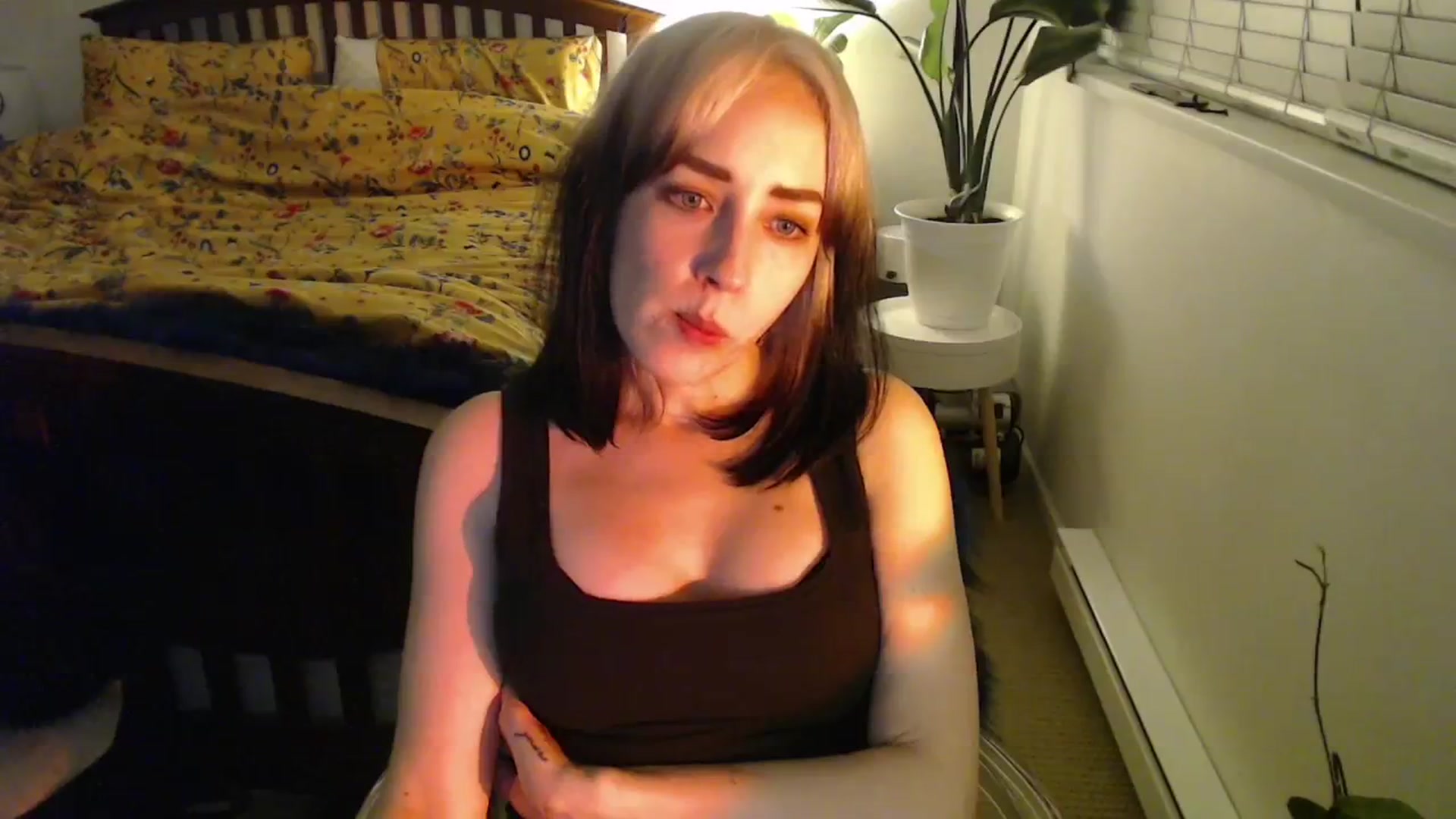 Gallery image thumbnail from NahlaHoney's myfreecams stream on, 12/03/2024, 03:49 image 3 of 20