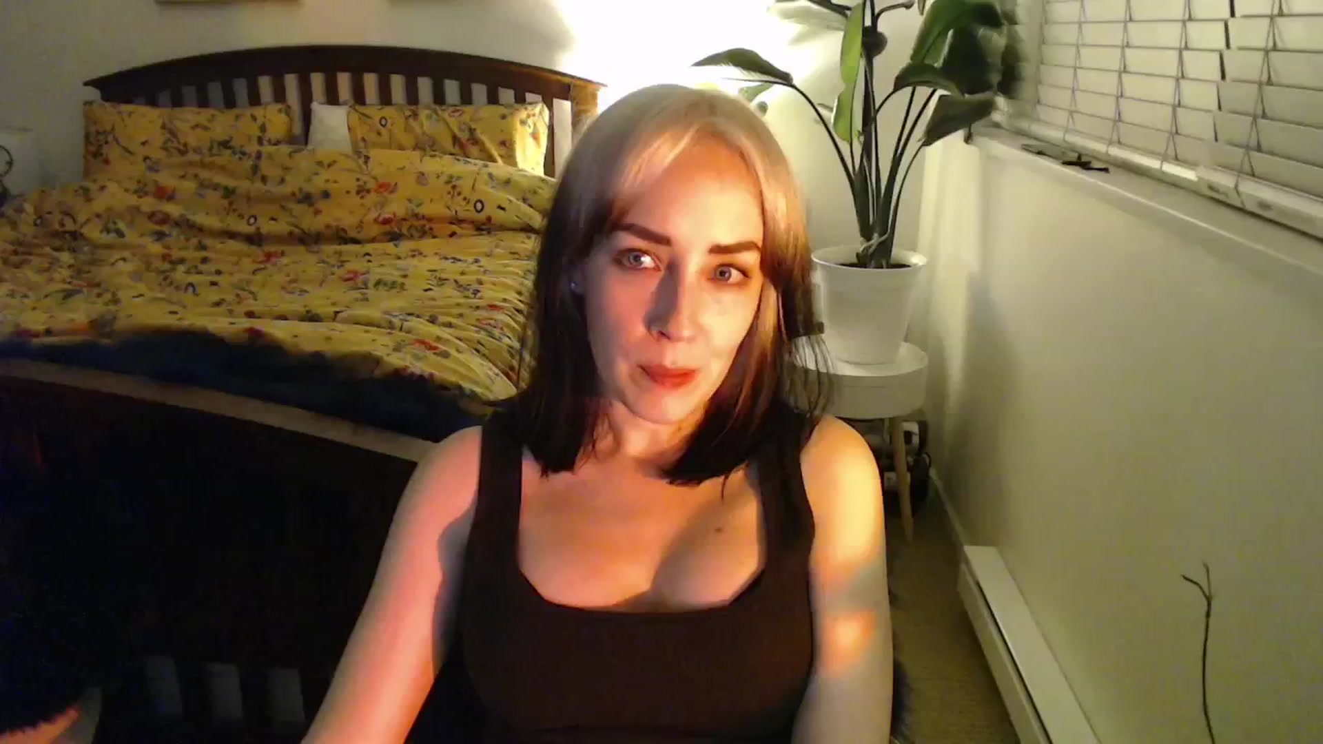 Gallery image thumbnail from NahlaHoney's myfreecams stream on, 12/03/2024, 03:49 image 1 of 20