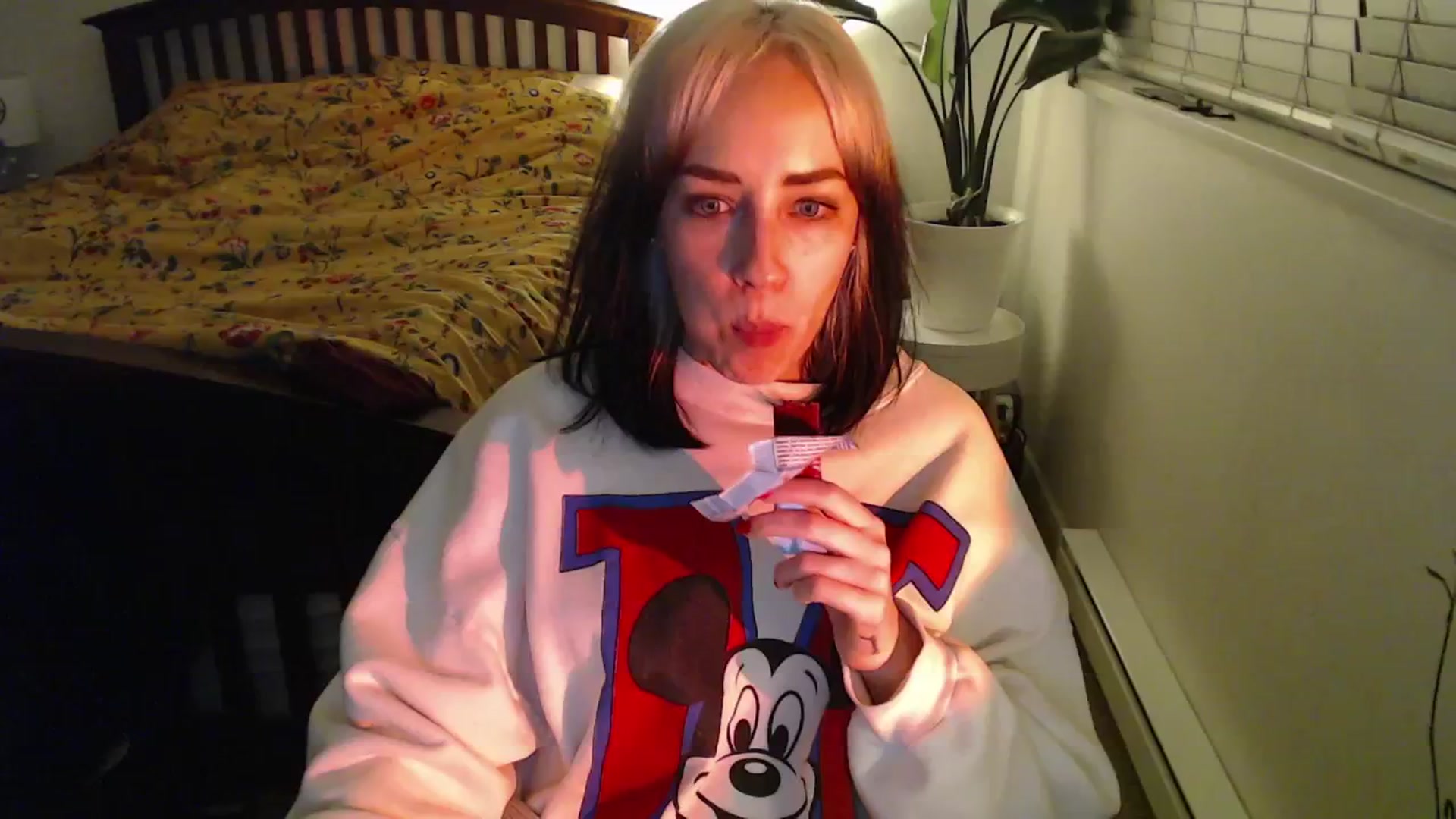 Gallery image thumbnail from NahlaHoney's myfreecams stream on, 12/08/2024, 04:11 image 7 of 20