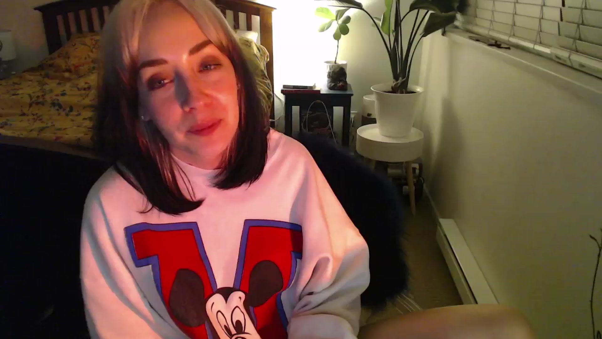 Gallery image thumbnail from NahlaHoney's myfreecams stream on, 12/08/2024, 04:11 image 3 of 20