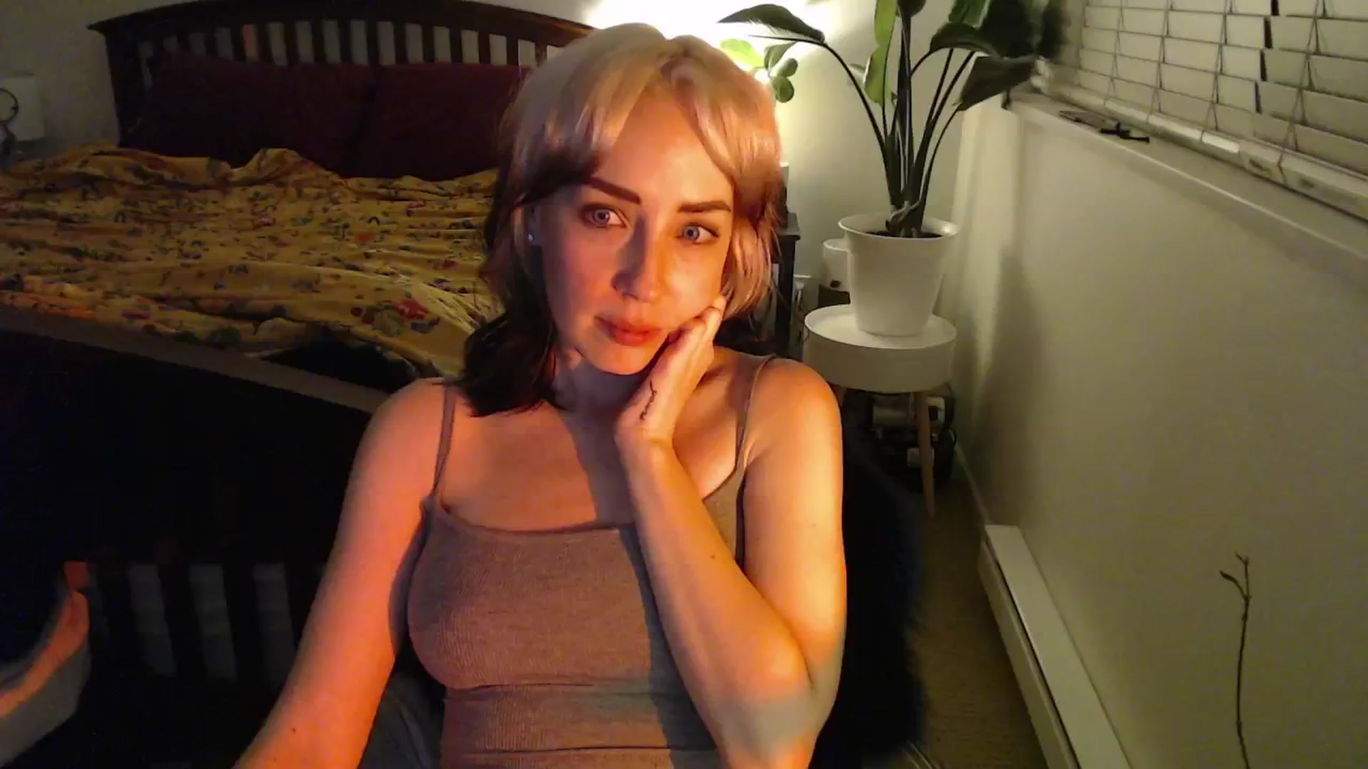 Gallery image thumbnail from NahlaHoney's myfreecams stream on, 12/09/2024, 06:32 image 20 of 20