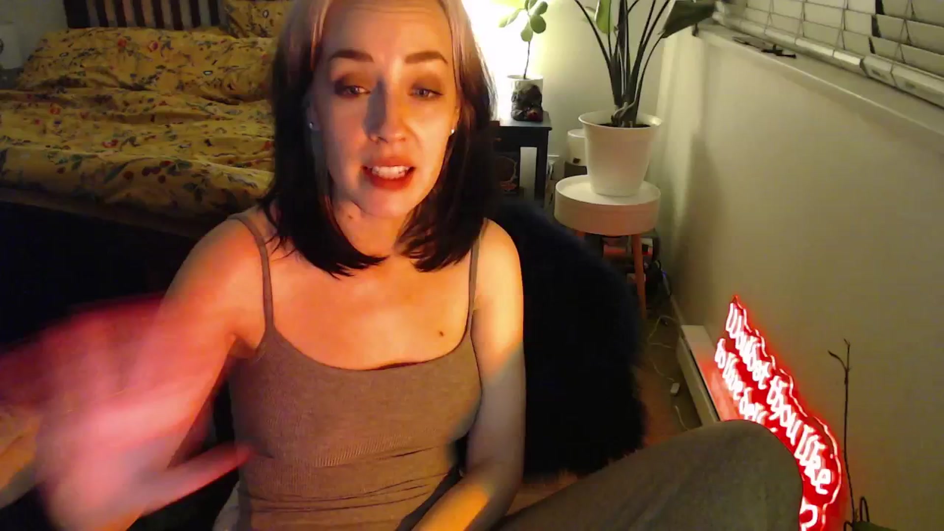 Gallery image thumbnail from NahlaHoney's myfreecams stream on, 12/11/2024, 03:25 image 8 of 20