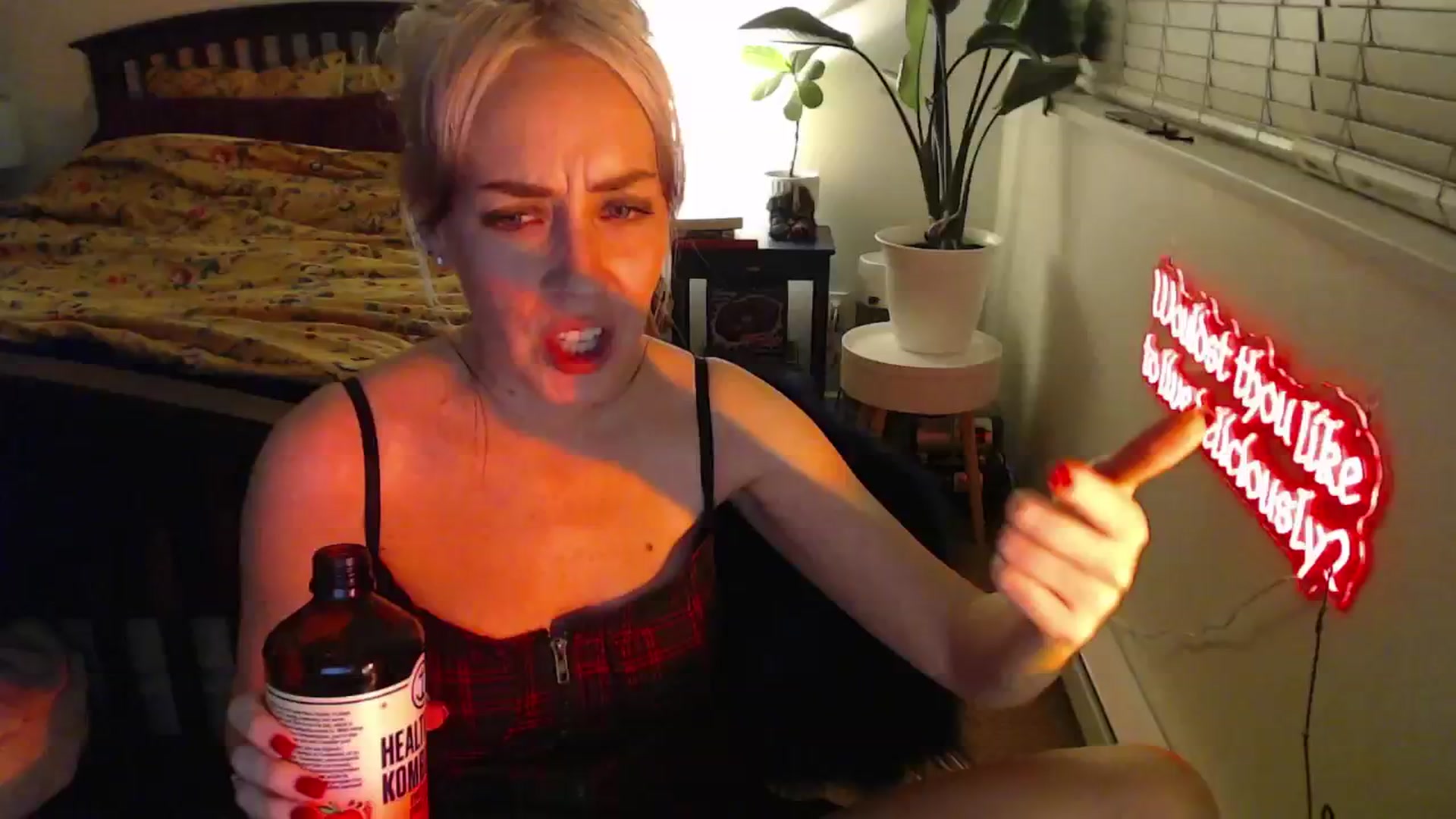 Gallery image thumbnail from NahlaHoney's myfreecams stream on, 12/13/2024, 06:02 image 5 of 20