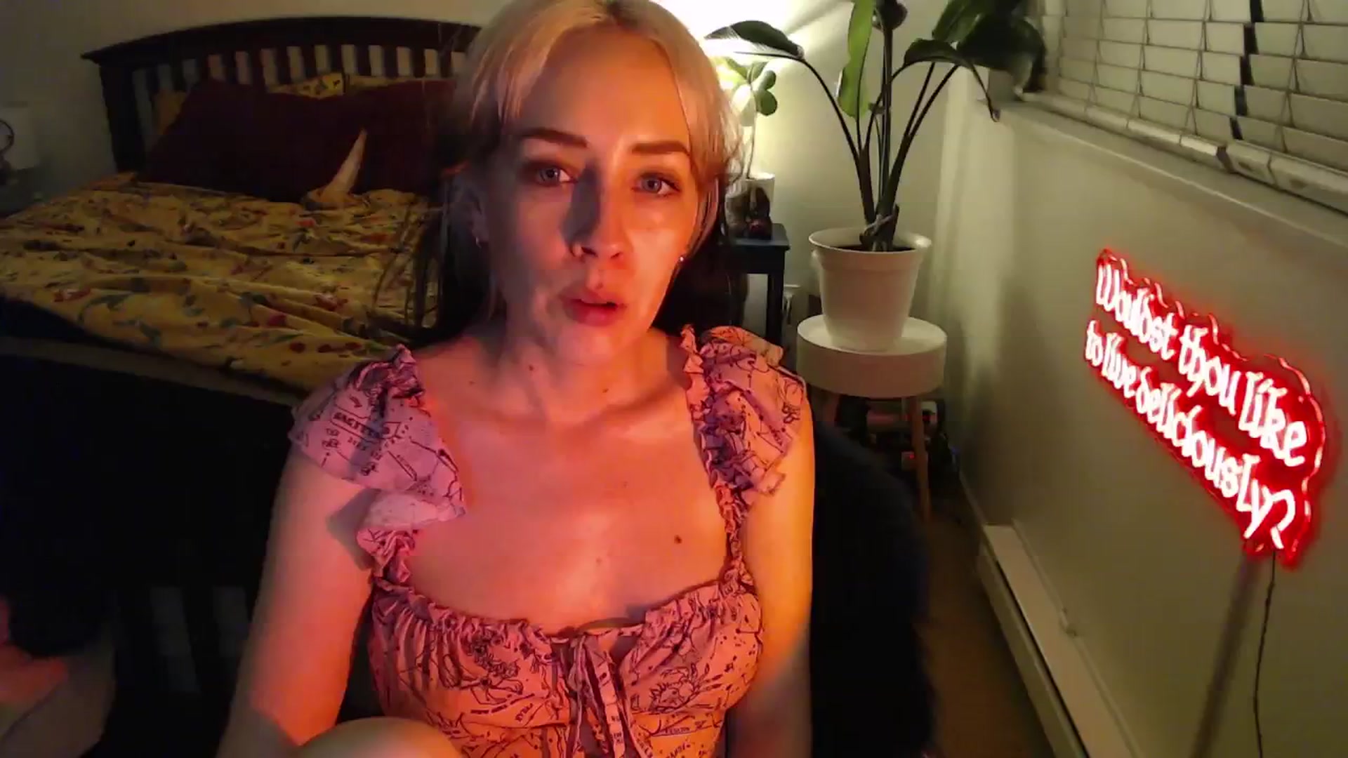 Gallery image thumbnail from NahlaHoney's myfreecams stream on, 12/20/2024, 06:46 image 3 of 20