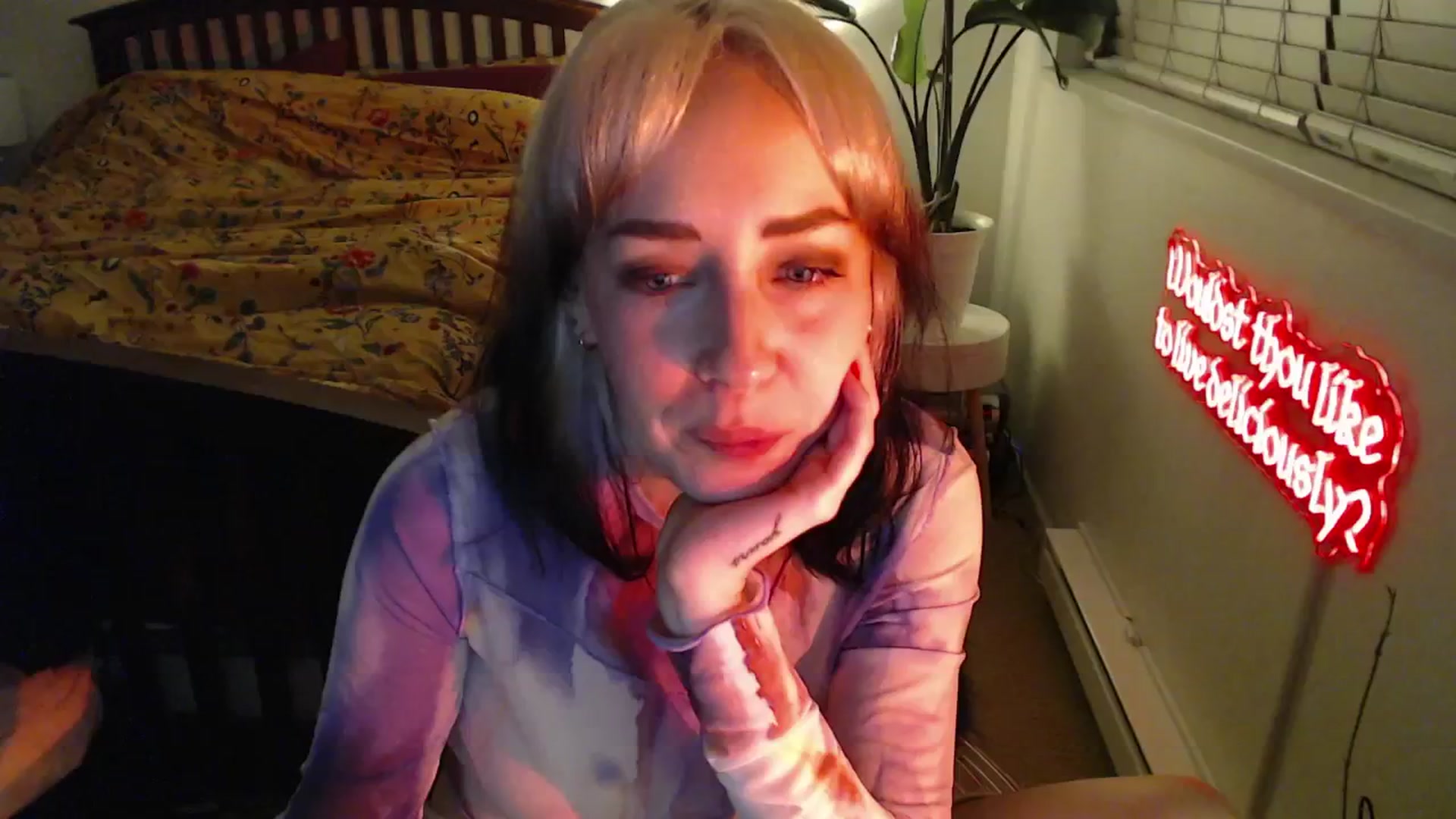 Gallery image thumbnail from NahlaHoney's myfreecams stream on, 12/21/2024, 05:44 image 7 of 20