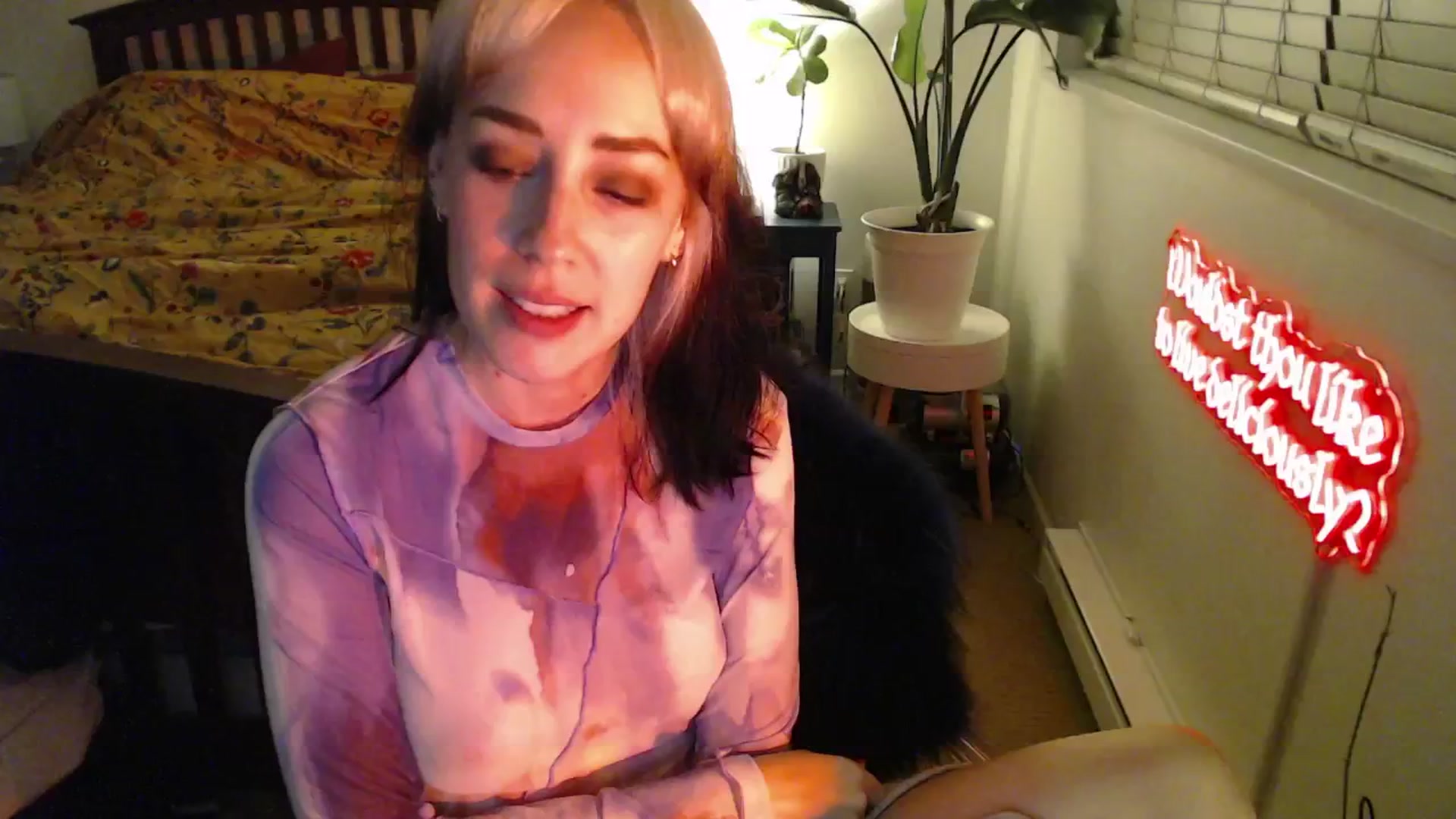 Gallery image thumbnail from NahlaHoney's myfreecams stream on, 12/21/2024, 05:44 image 6 of 20