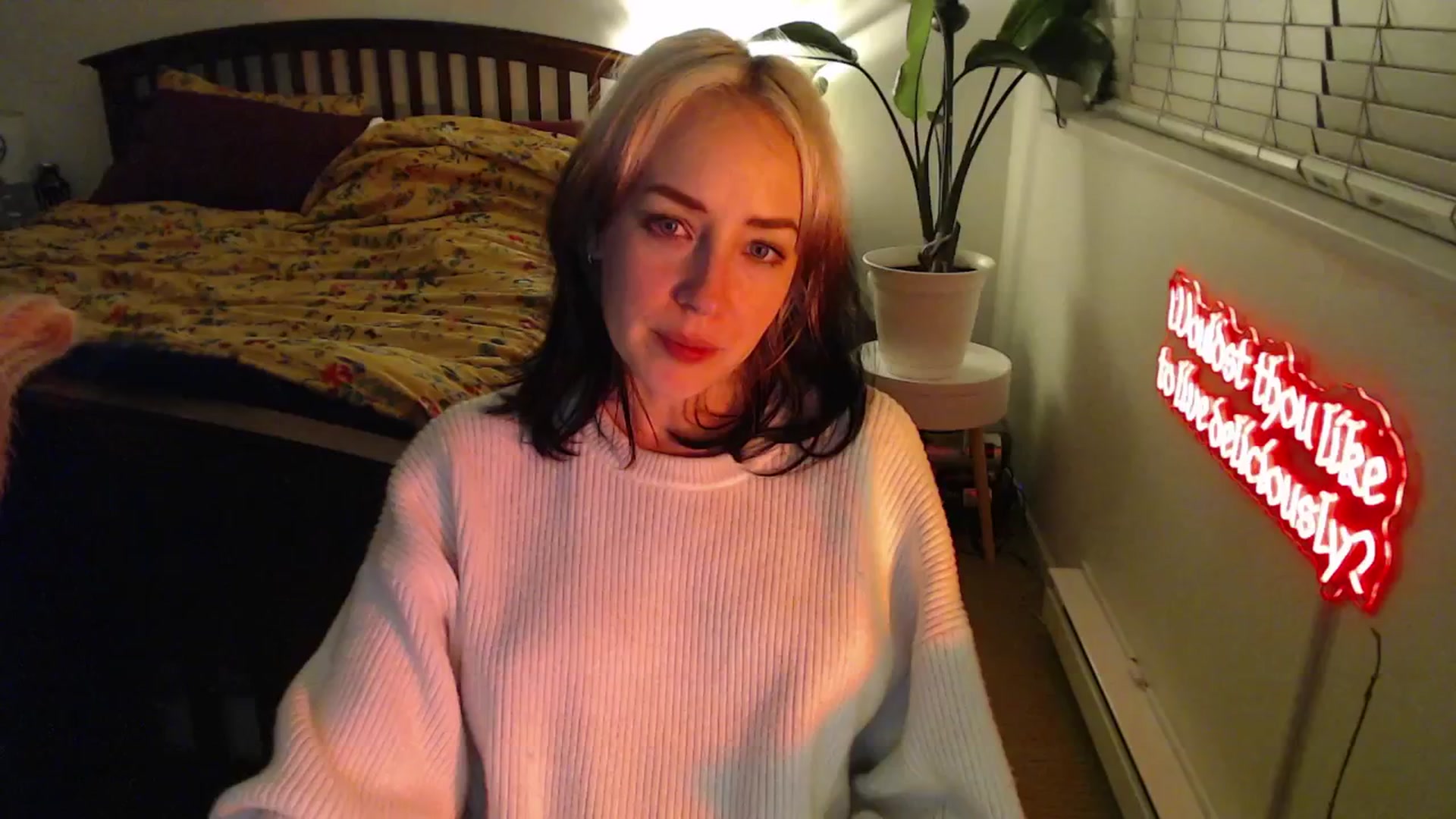 Gallery image thumbnail from NahlaHoney's myfreecams stream on, 12/28/2024, 05:28 image 11 of 20