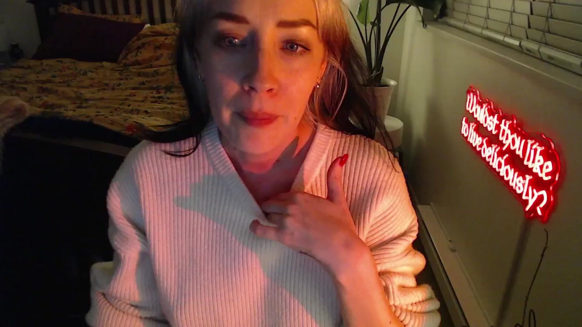 Gallery image thumbnail from NahlaHoney's myfreecams stream on, 12/28/2024, 05:28 image 20 of 20