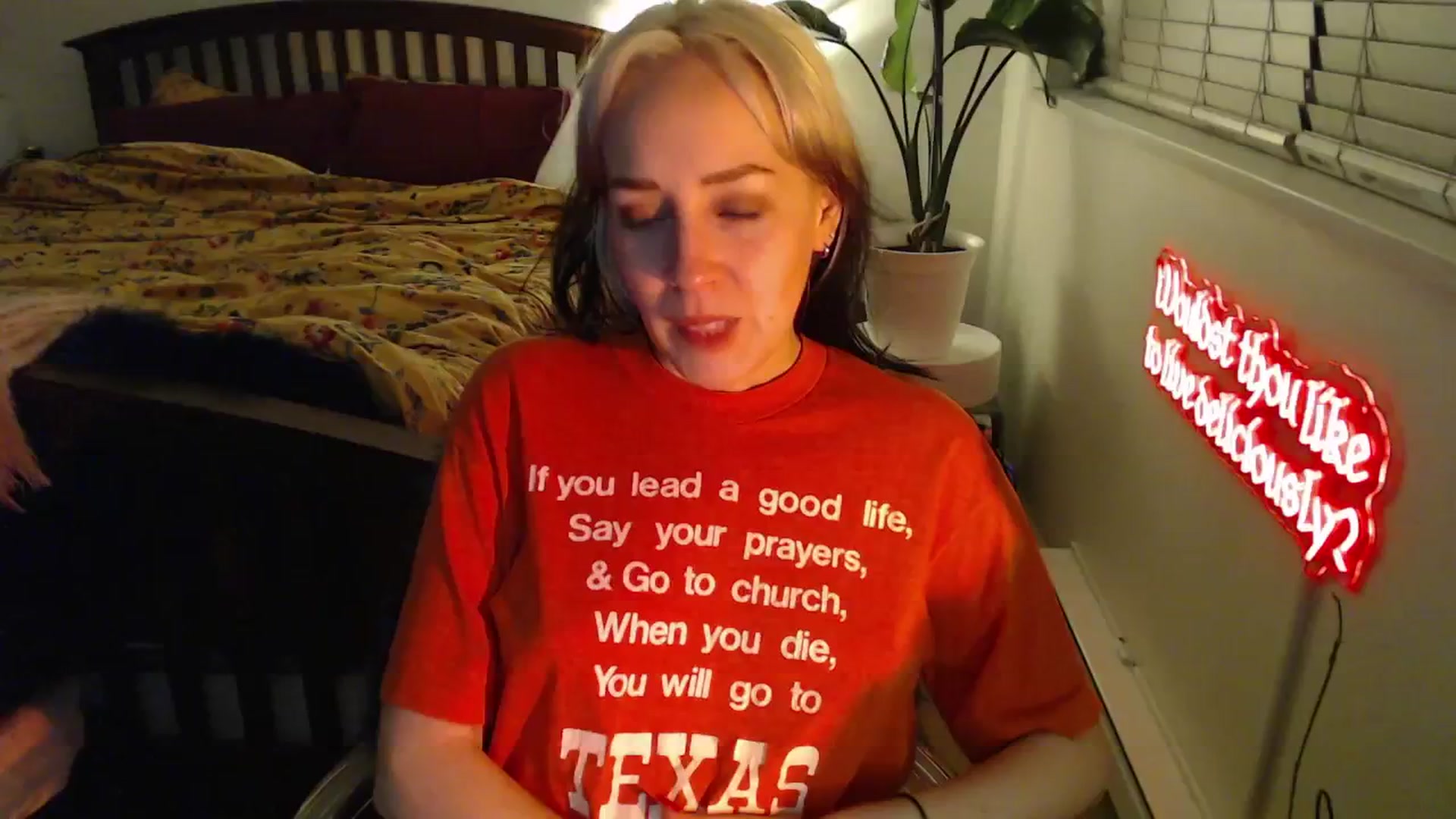 Gallery image thumbnail from NahlaHoney's myfreecams stream on, 01/03/2025, 04:48 image 9 of 20