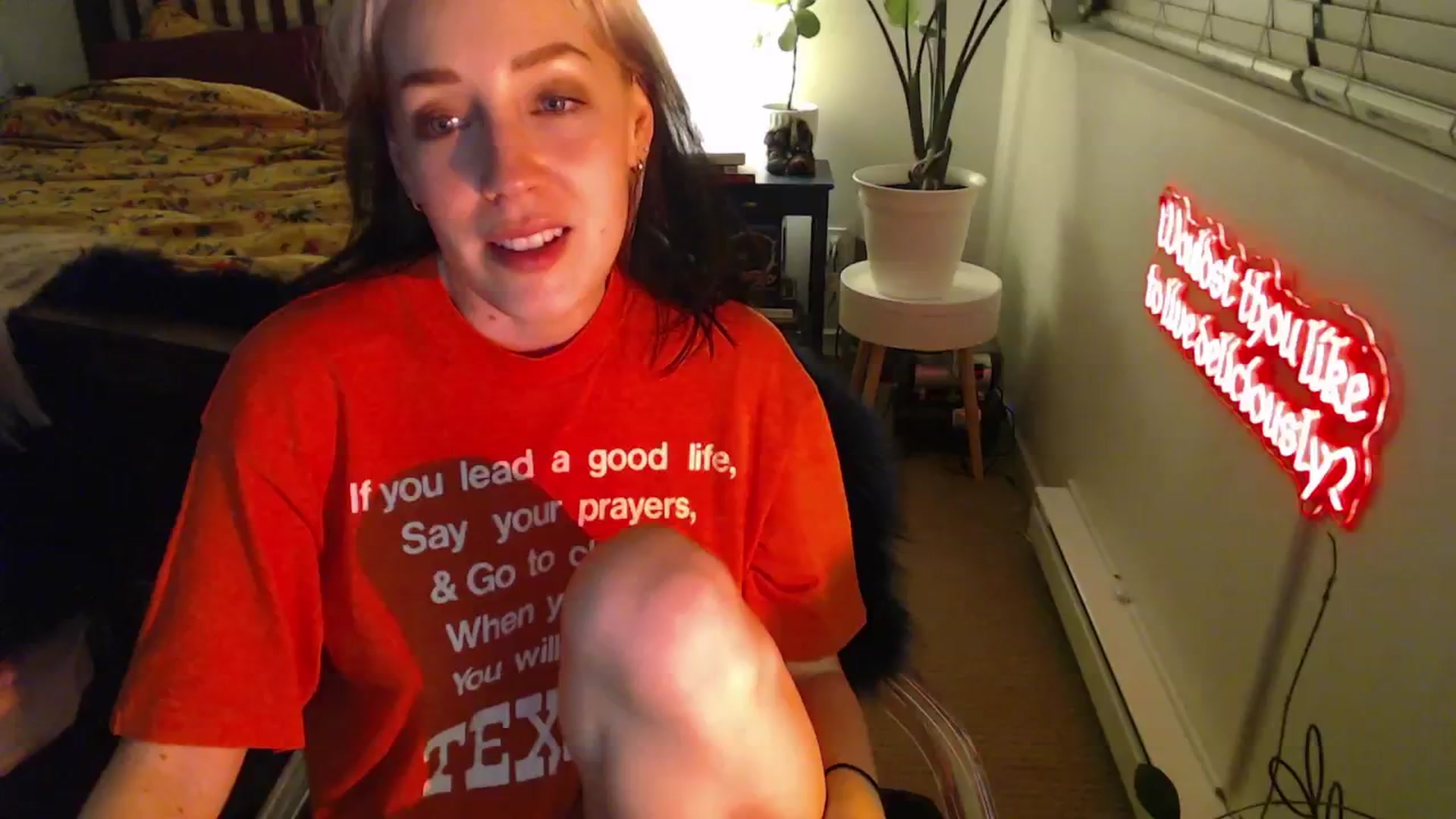 Gallery image thumbnail from NahlaHoney's myfreecams stream on, 01/03/2025, 04:48 image 6 of 20