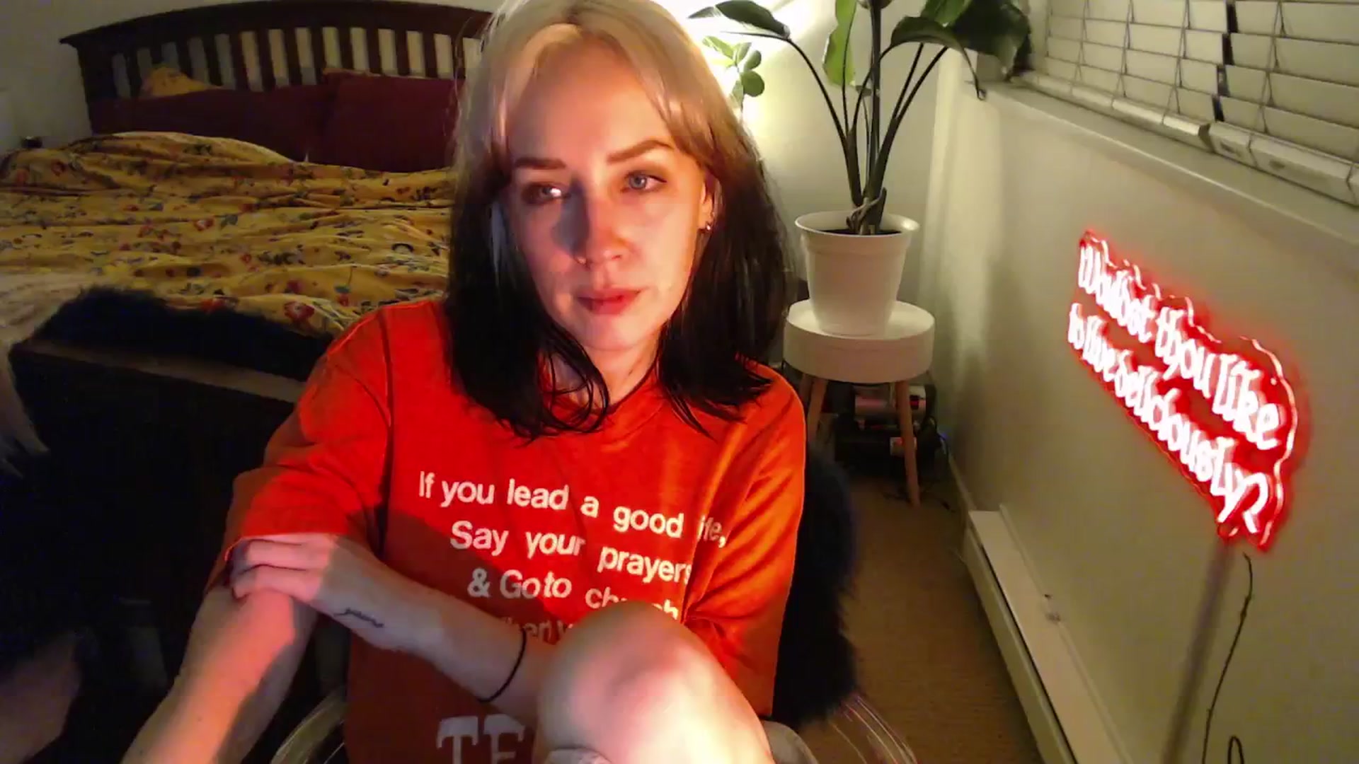 Gallery image thumbnail from NahlaHoney's myfreecams stream on, 01/03/2025, 04:48 image 12 of 20