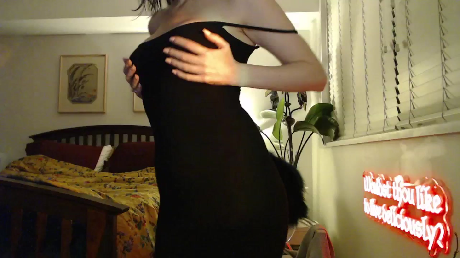 Gallery image thumbnail from NahlaHoney's myfreecams stream on, 01/26/2025, 05:40 image 12 of 20