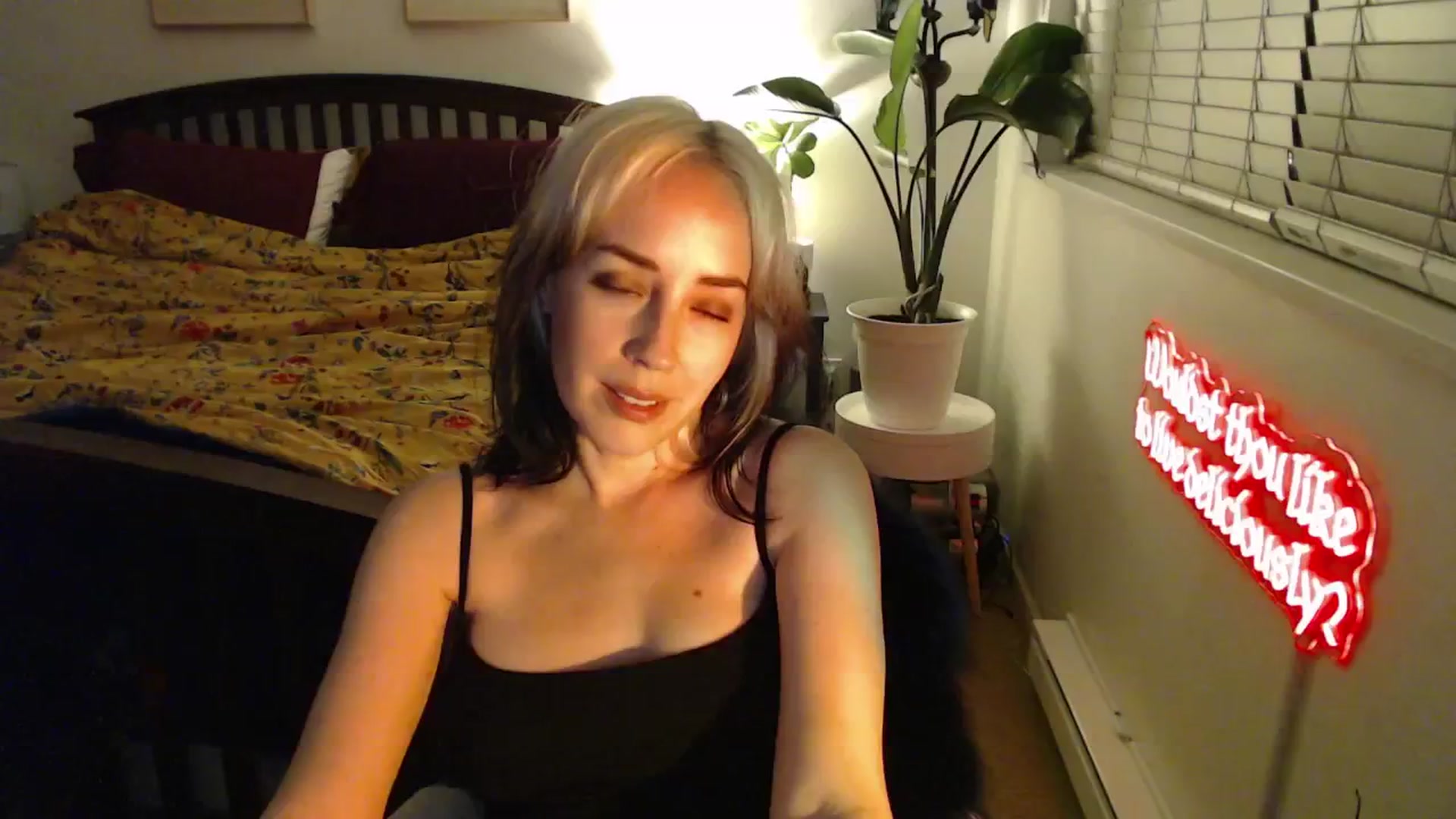 Gallery image thumbnail from NahlaHoney's myfreecams stream on, 01/26/2025, 05:40 image 6 of 20
