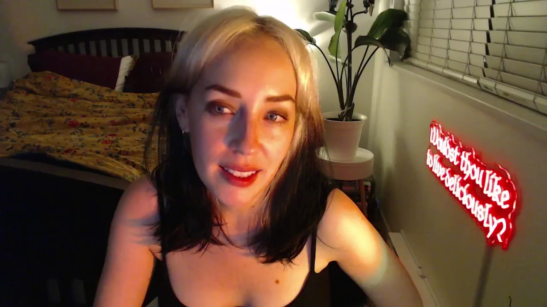 Gallery image thumbnail from NahlaHoney's myfreecams stream on, 01/26/2025, 05:40 image 9 of 20