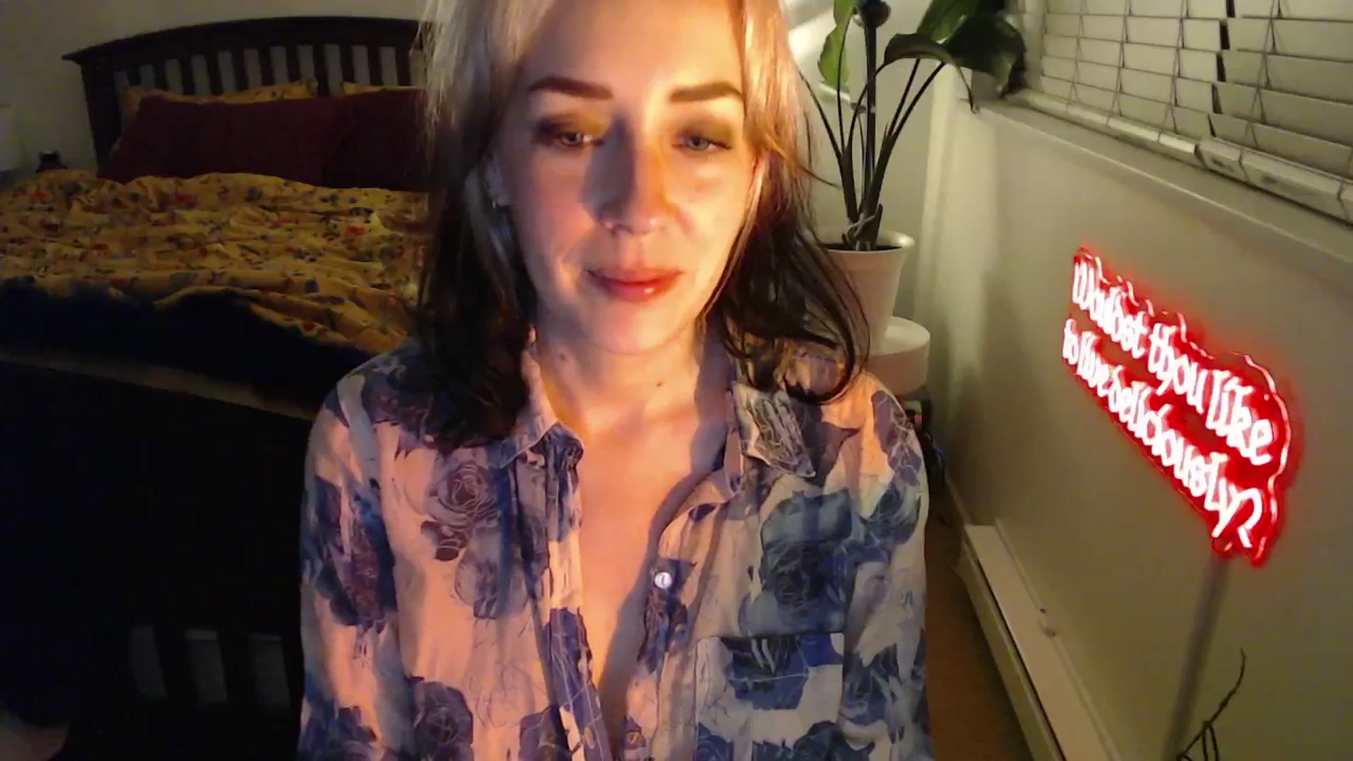 Gallery image thumbnail from NahlaHoney's myfreecams stream on, 01/27/2025, 03:17 image 14 of 20