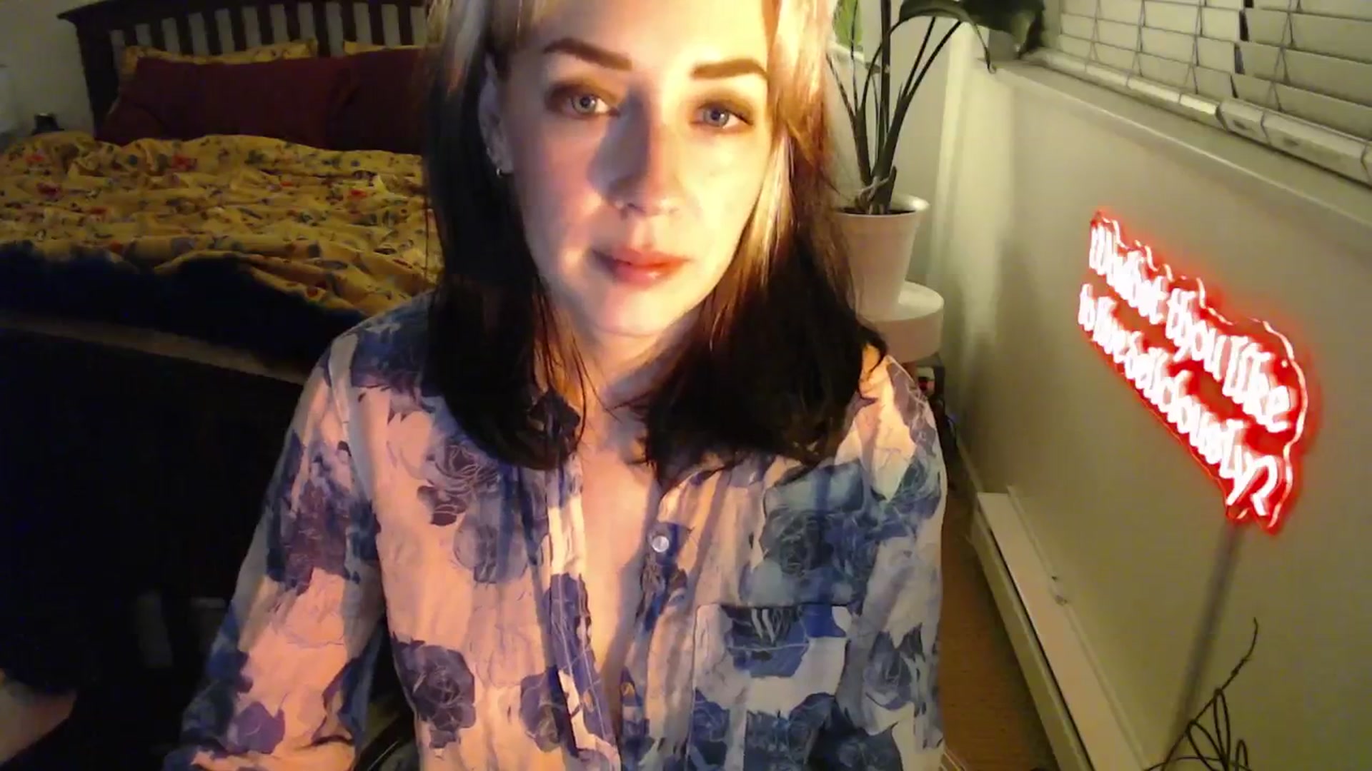 Gallery image thumbnail from NahlaHoney's myfreecams stream on, 01/27/2025, 03:17 image 7 of 20