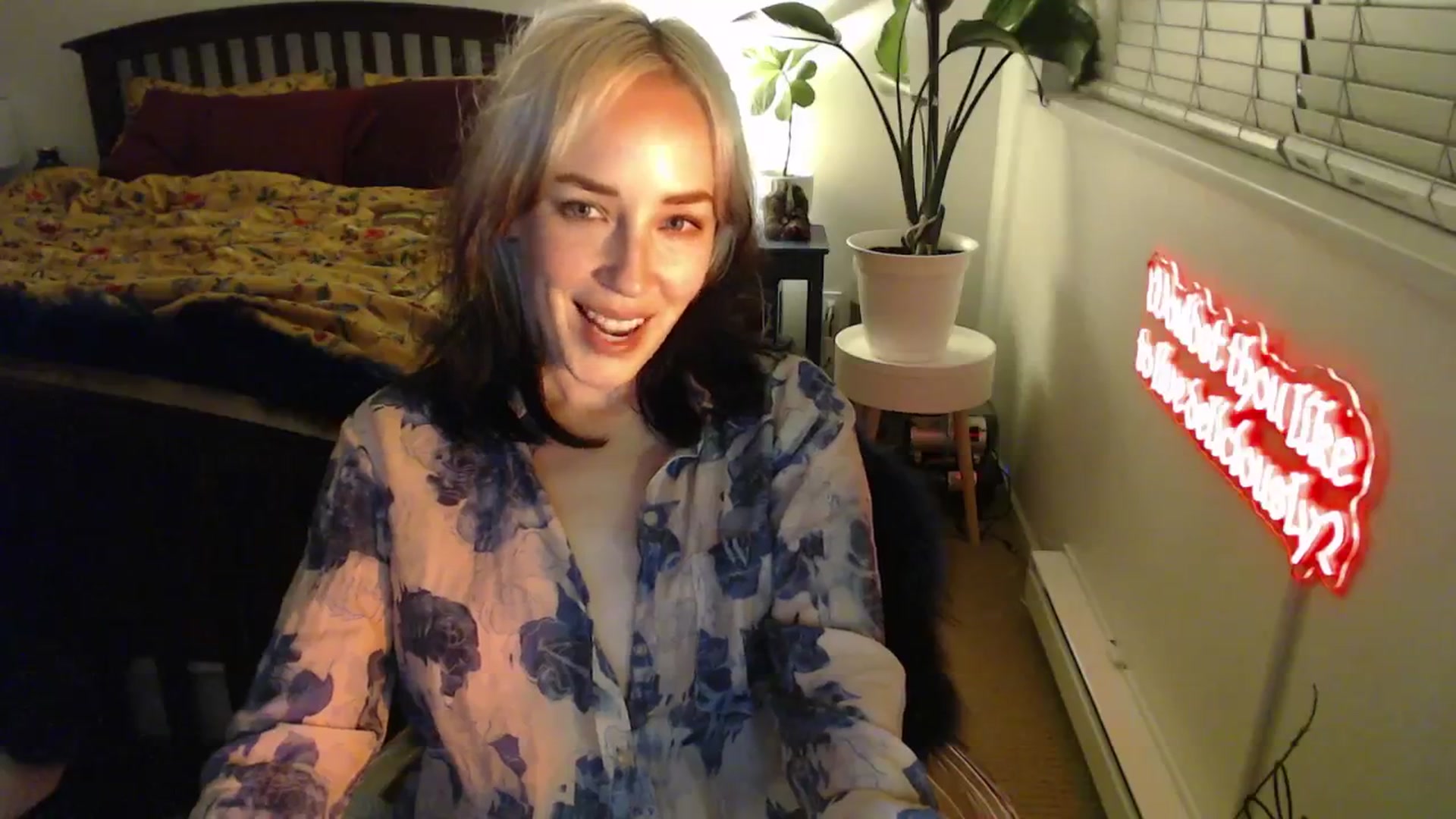 Gallery image thumbnail from NahlaHoney's myfreecams stream on, 01/27/2025, 05:01 image 4 of 20