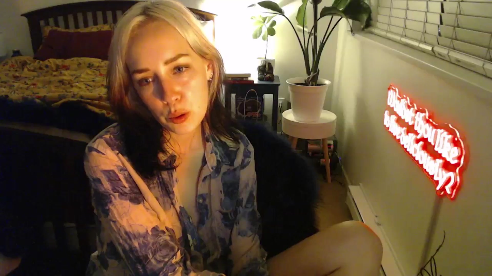 Gallery image thumbnail from NahlaHoney's myfreecams stream on, 01/27/2025, 05:01 image 8 of 20