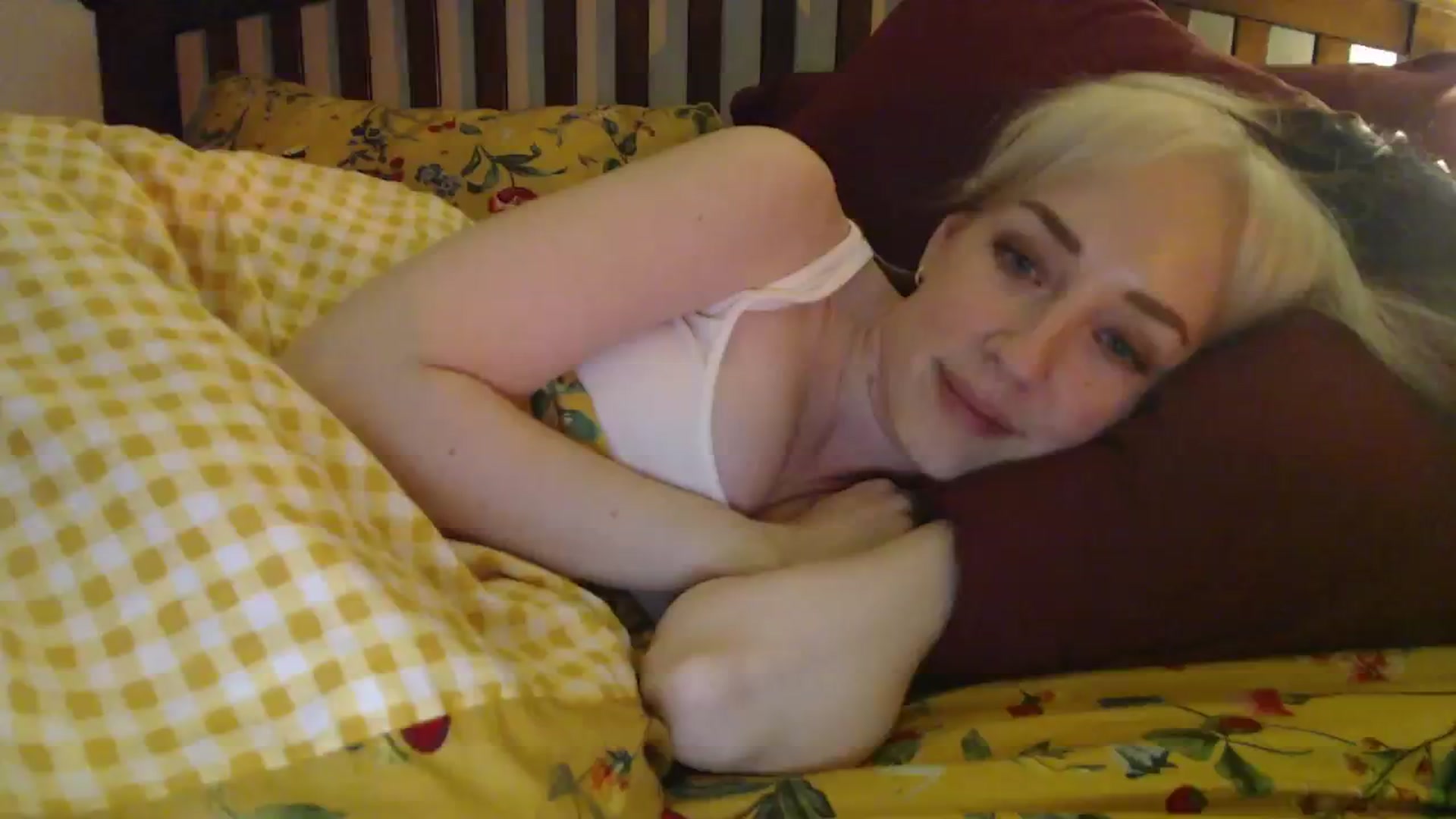 Gallery image thumbnail from NahlaHoney's myfreecams stream on, 01/28/2025, 05:40 image 2 of 20
