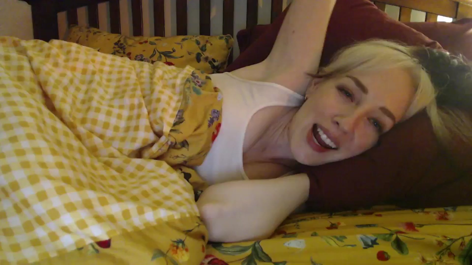Gallery image thumbnail from NahlaHoney's myfreecams stream on, 01/28/2025, 05:40 image 5 of 20