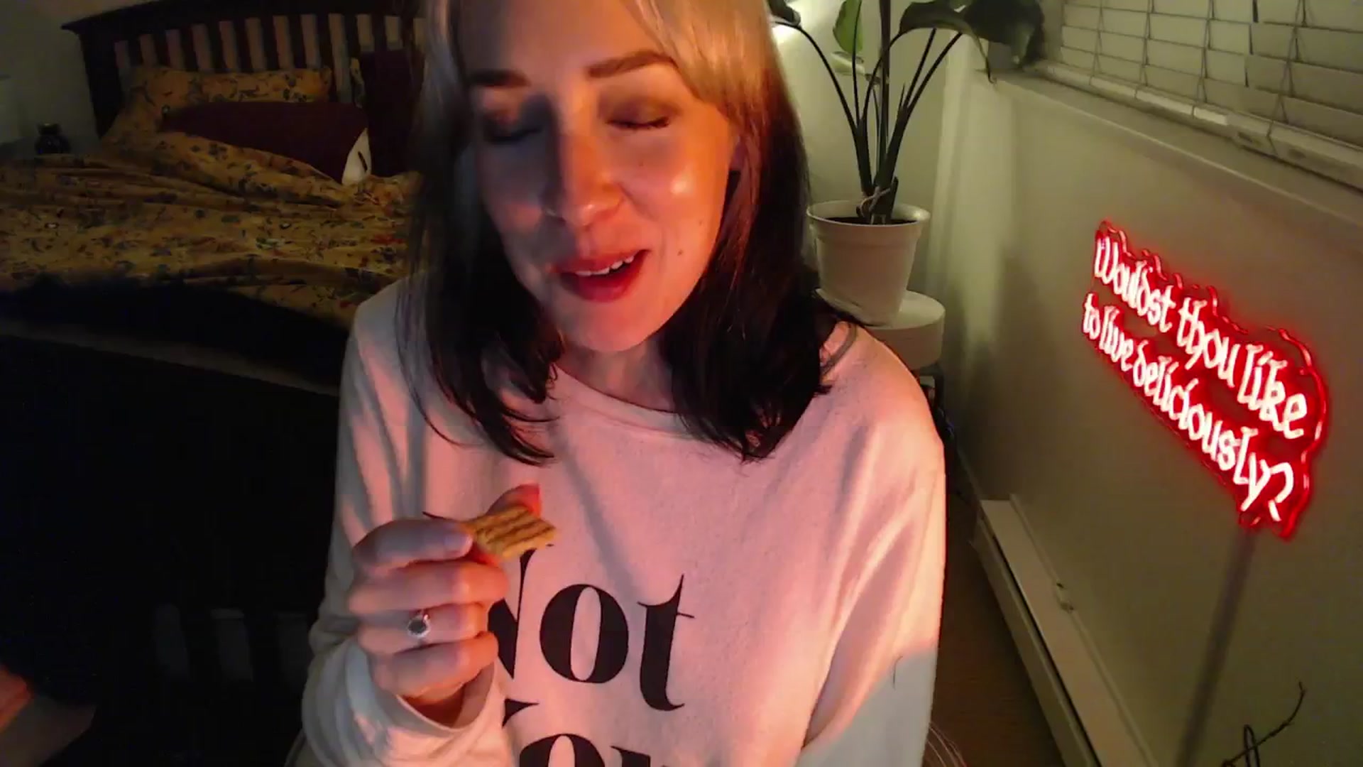 Gallery image thumbnail from NahlaHoney's myfreecams stream on, 01/29/2025, 04:40 image 3 of 20