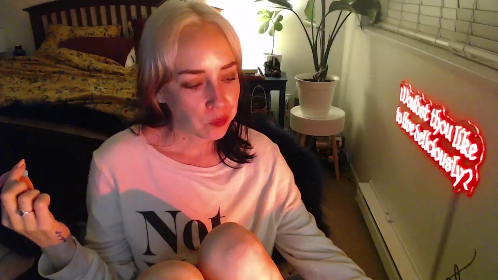 Gallery image thumbnail from NahlaHoney's myfreecams stream on, 01/29/2025, 04:40 image 5 of 20