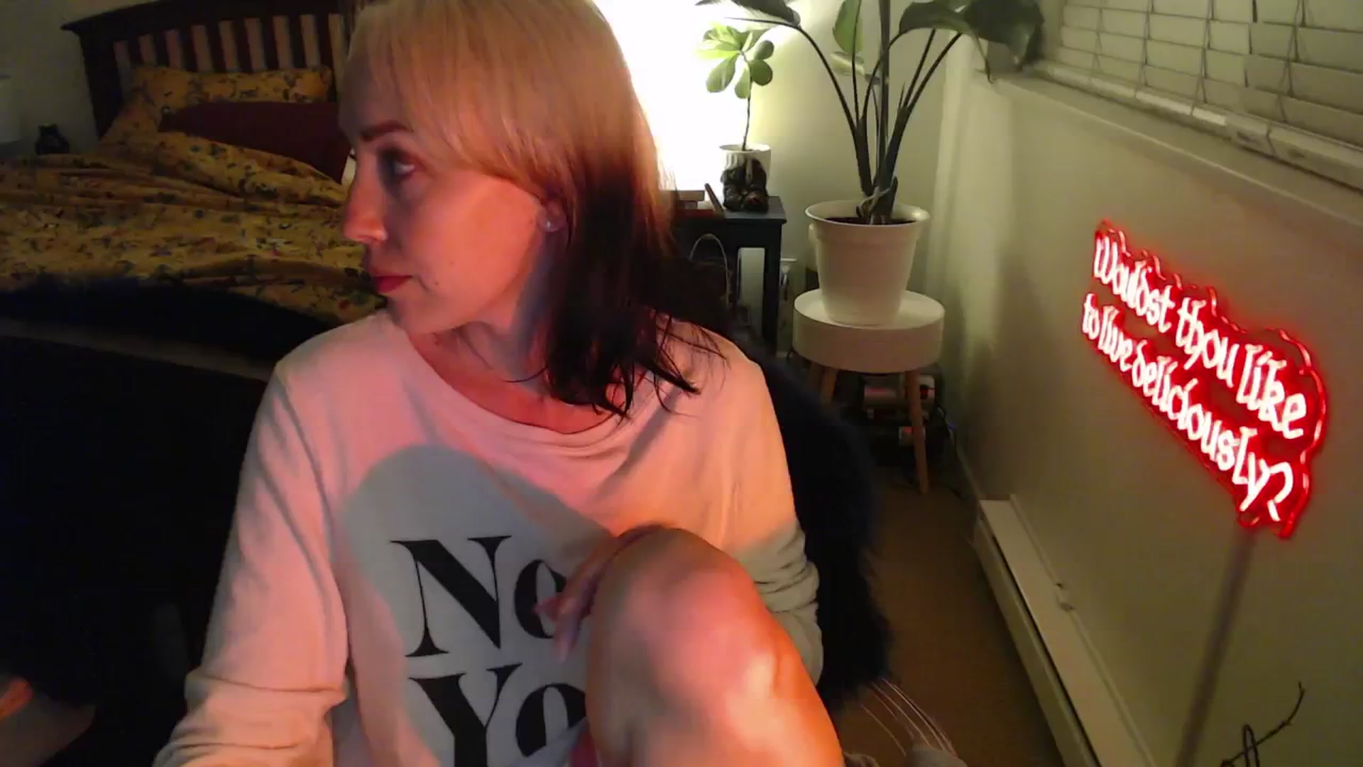 Gallery image thumbnail from NahlaHoney's myfreecams stream on, 01/29/2025, 04:40 image 1 of 20