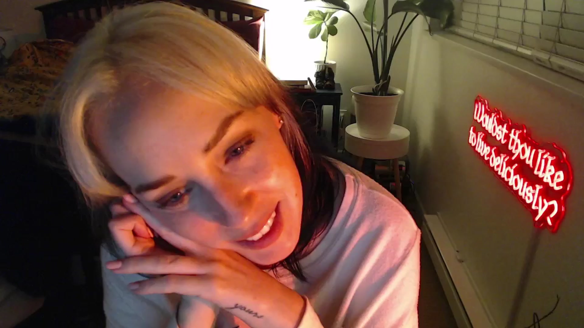 Gallery image thumbnail from NahlaHoney's myfreecams stream on, 01/29/2025, 05:36 image 9 of 20